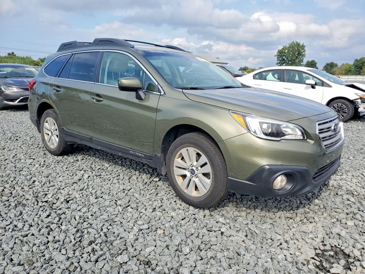 2015 Subaru Outback 2.5i Premium Green vin: 4S4BSACC1F3272428
