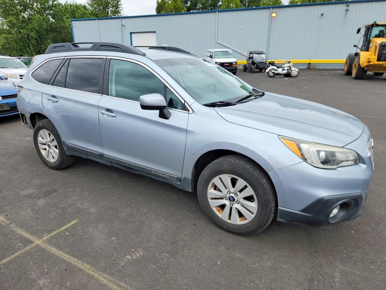 2015 Subaru Outback 2.5i Premium Silver vin: 4S4BSACC1F3335527