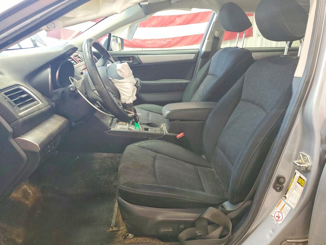 2015 Subaru Outback 2.5i Premium Серебряный vin: 4S4BSACC1F3339870
