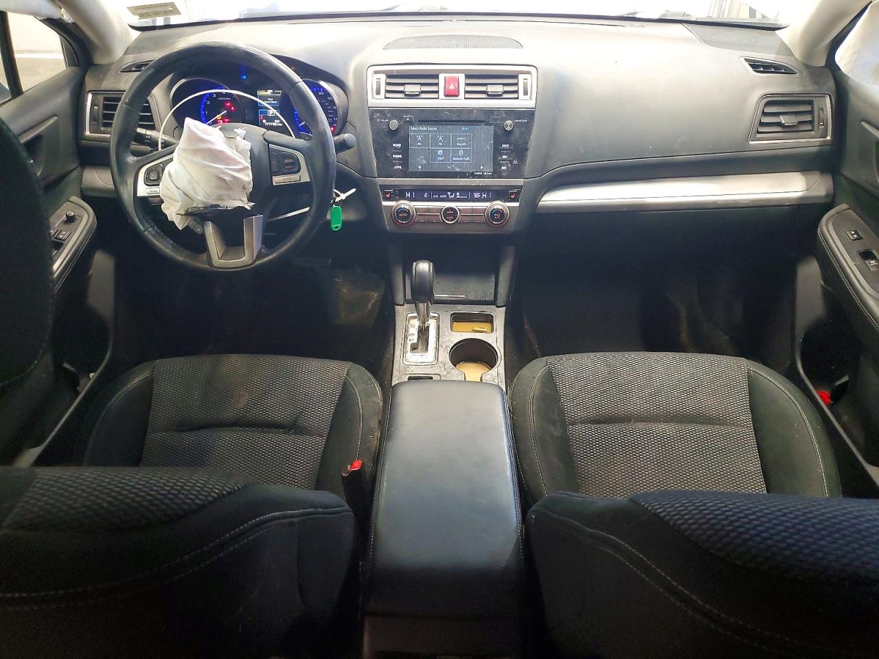 2015 Subaru Outback 2.5i Premium Серебряный vin: 4S4BSACC1F3339870
