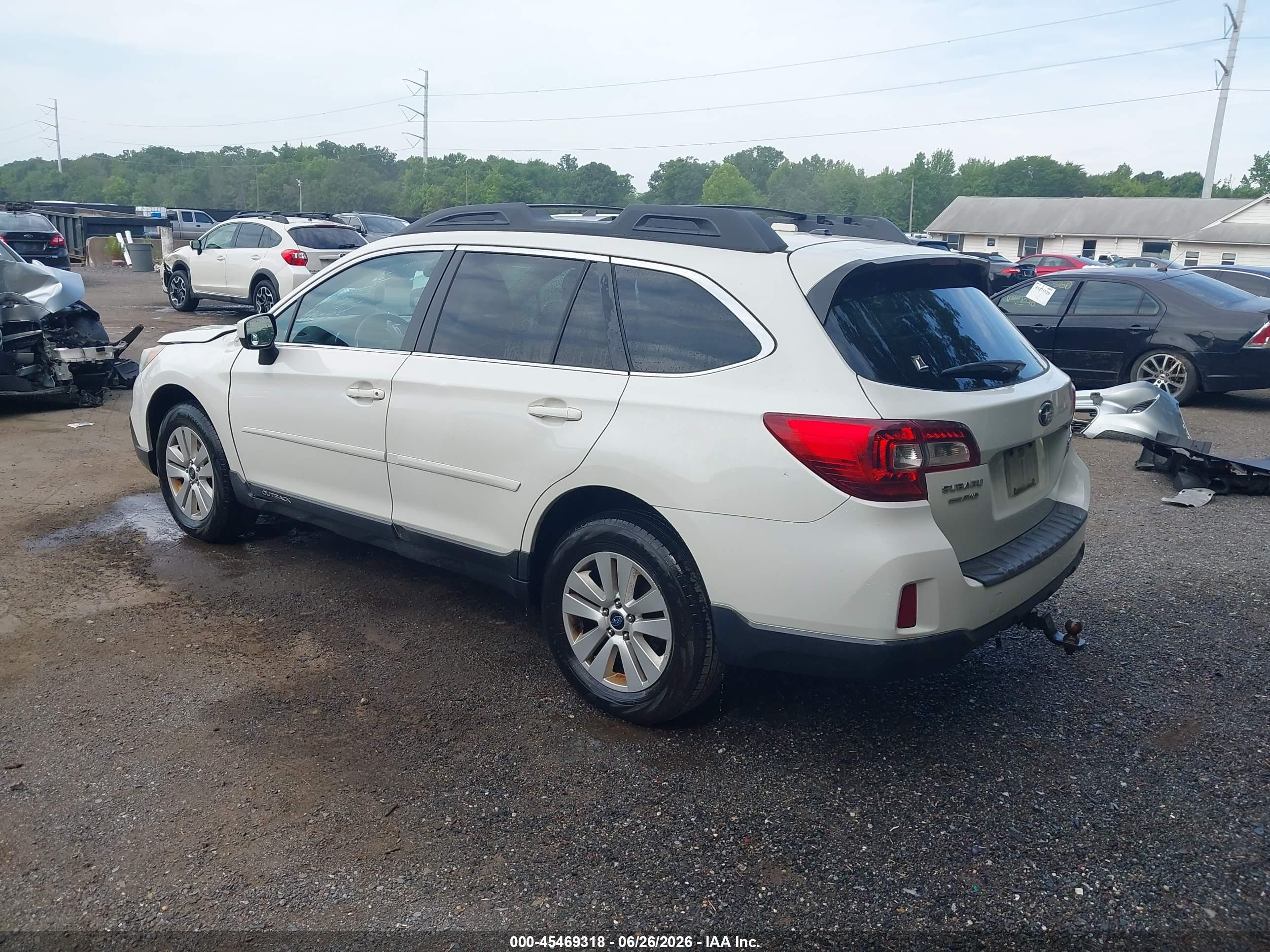 2015 Subaru Outback 2.5i Premium White vin: 4S4BSACC3F3212019
