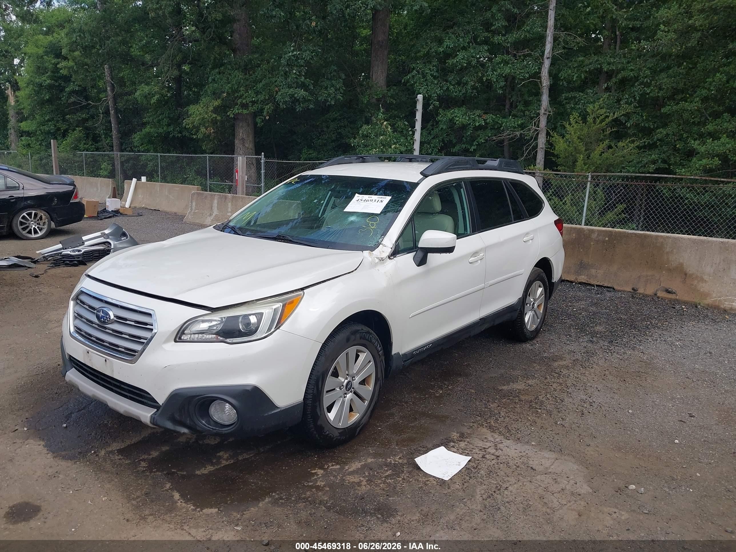2015 Subaru Outback 2.5i Premium White vin: 4S4BSACC3F3212019