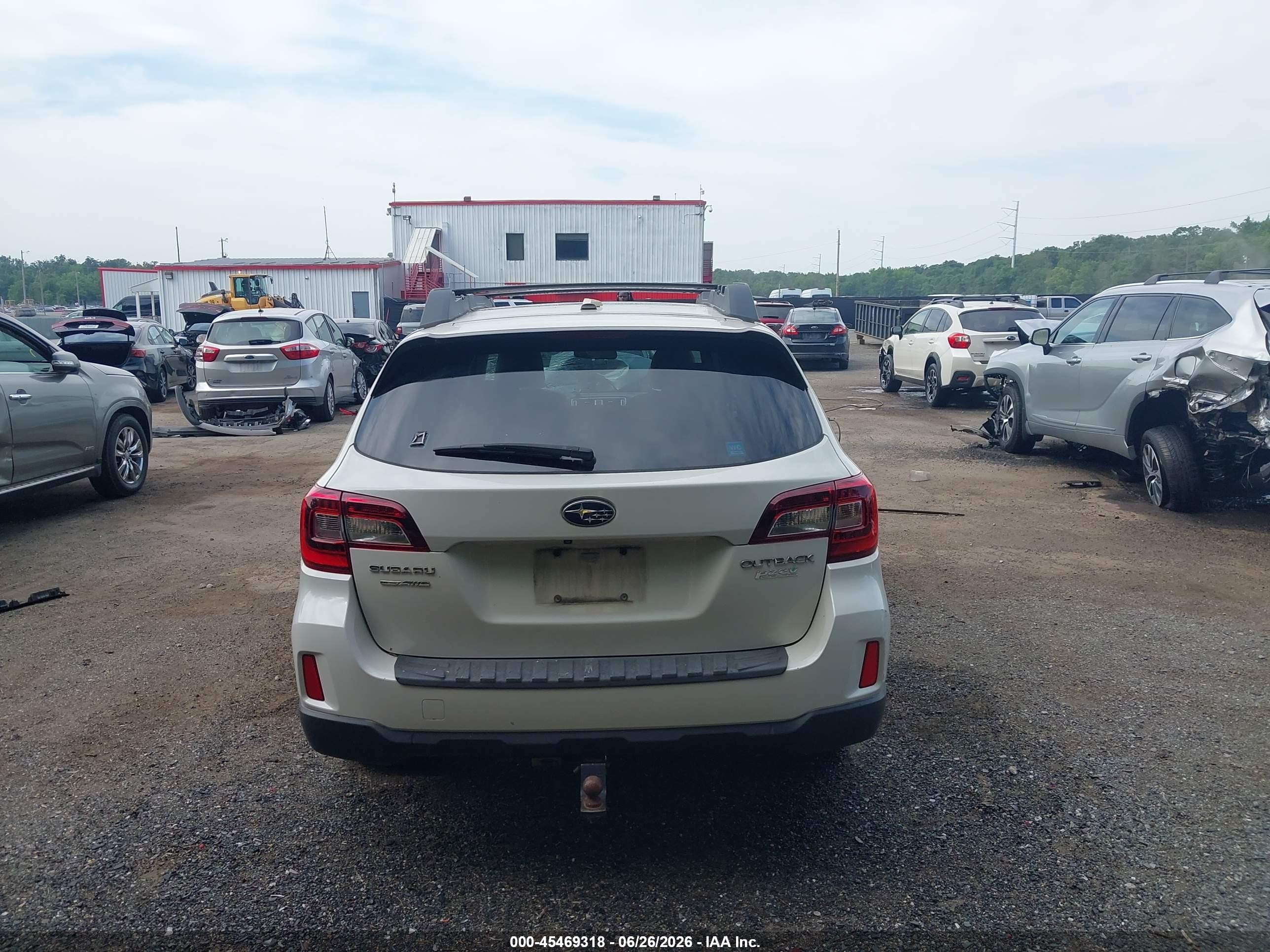 2015 Subaru Outback 2.5i Premium White vin: 4S4BSACC3F3212019