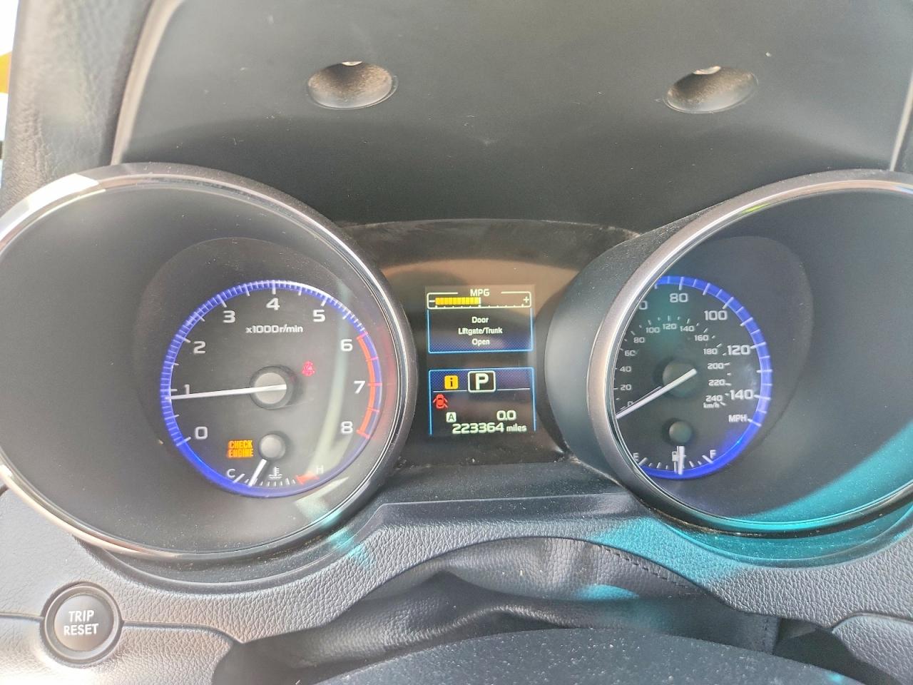 2015 Subaru Outback 2.5i Premium Золотой vin: 4S4BSACC3F3267585