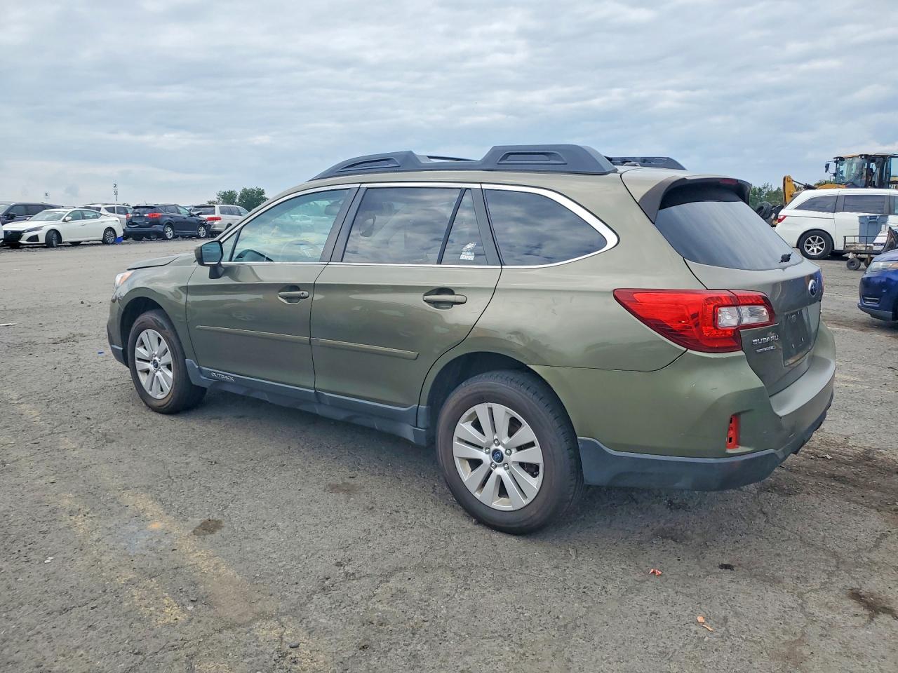 2015 Subaru Outback 2.5i Premium Green vin: 4S4BSACC3F3315831