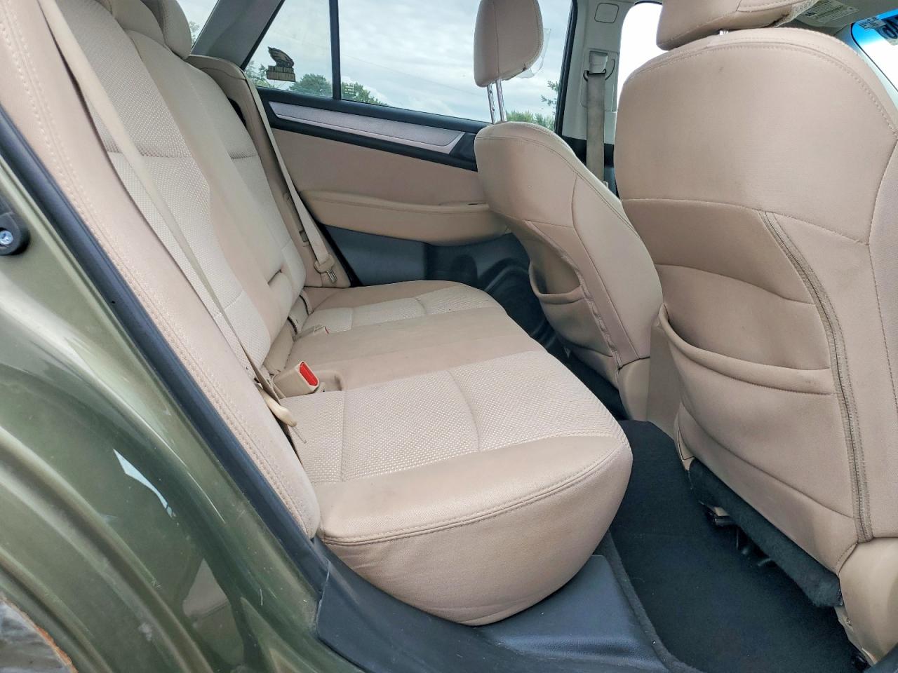2015 Subaru Outback 2.5i Premium Green vin: 4S4BSACC3F3315831