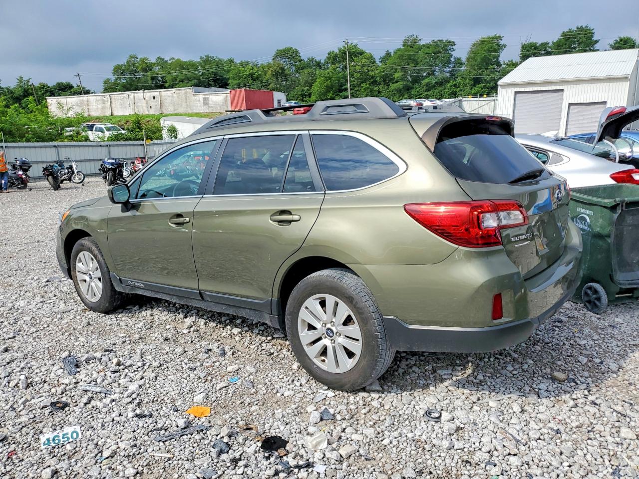 2015 Subaru Outback 2.5i Premium Green vin: 4S4BSACC3F3317787