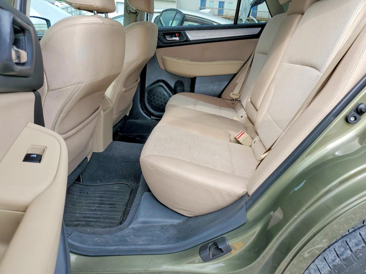 2015 Subaru Outback 2.5i Premium Green vin: 4S4BSACC3F3317787