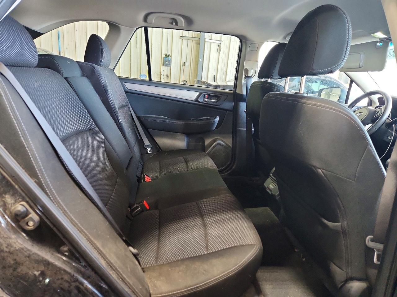 2018 Subaru Outback 2.5i Premium Black vin: 4S4BSACC3J3345856