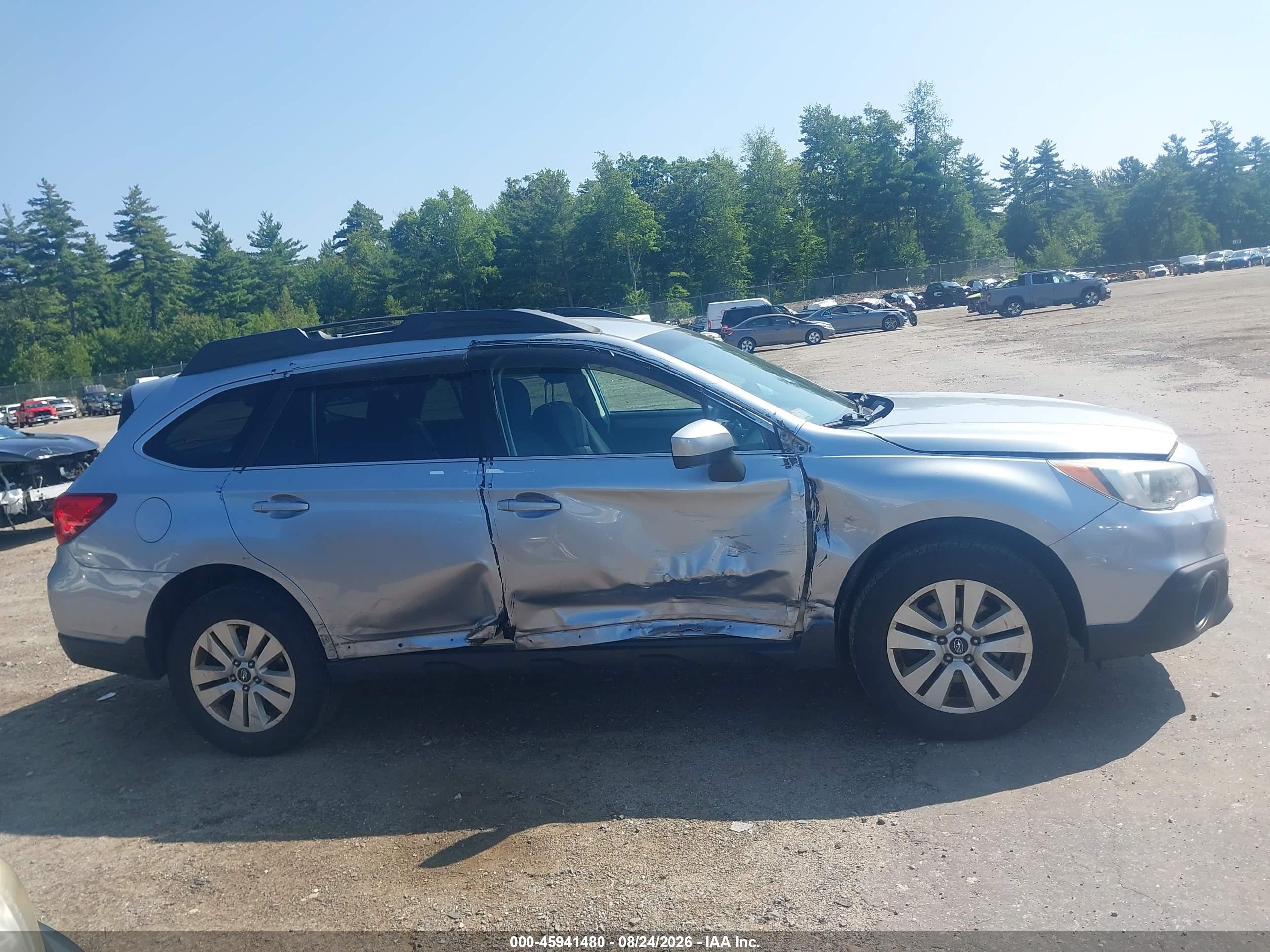 2015 Subaru Outback 2.5i Premium Серебряный vin: 4S4BSACC4F3237074