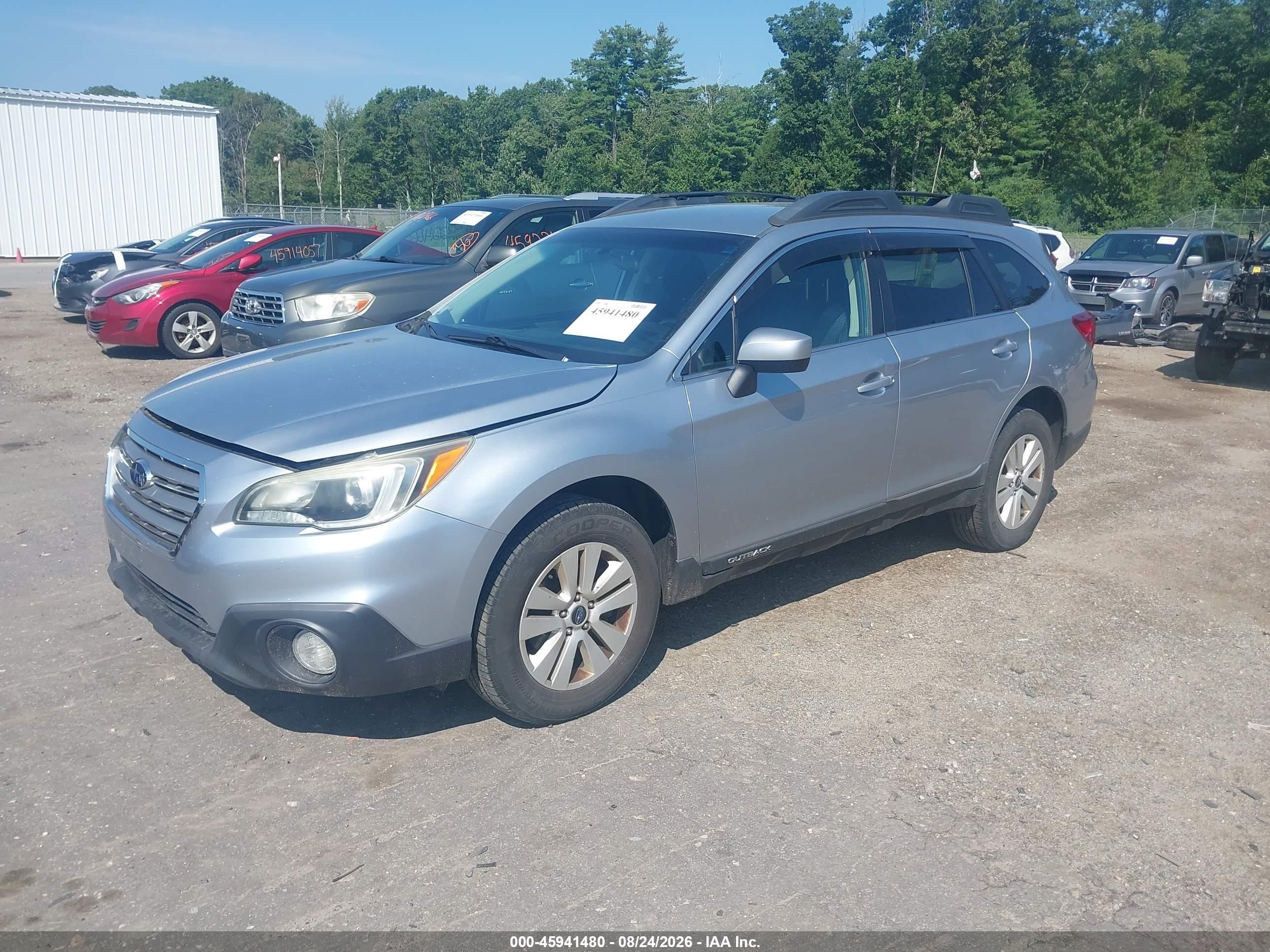 2015 Subaru Outback 2.5i Premium Серебряный vin: 4S4BSACC4F3237074