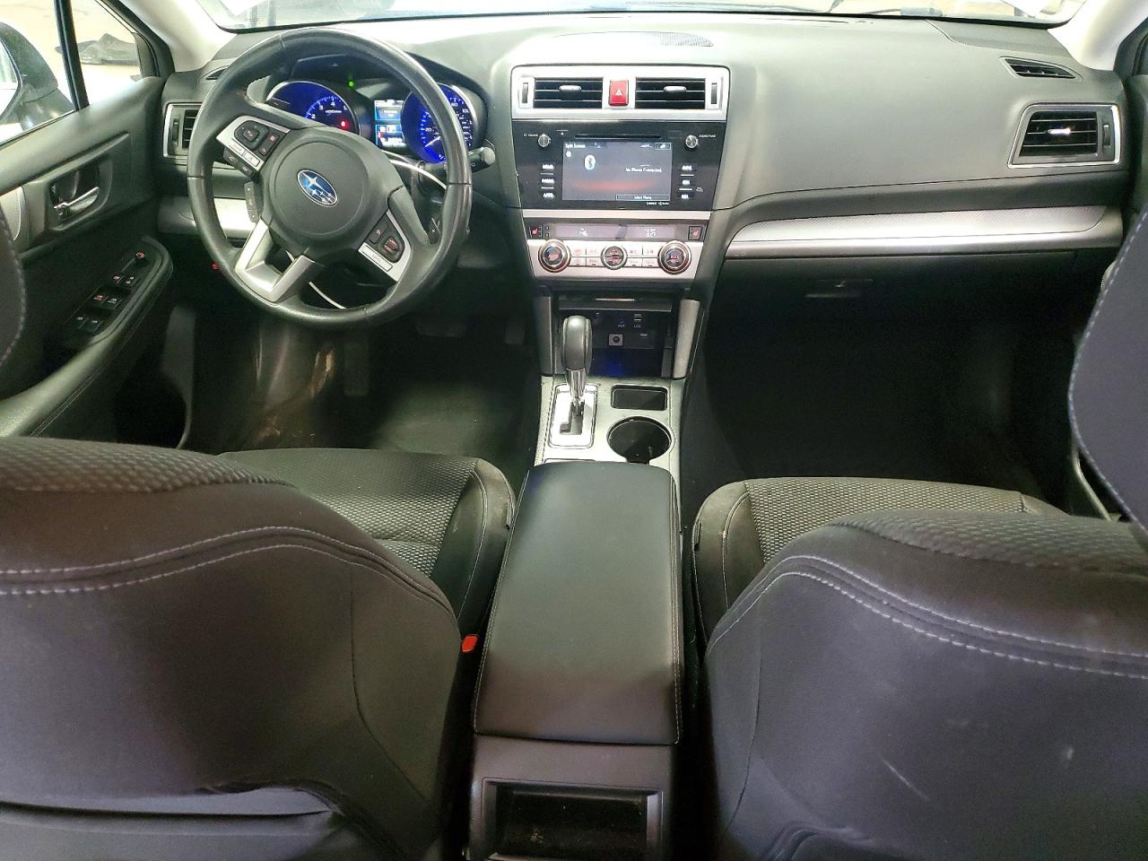 2017 Subaru Outback 2.5i Premium Silver vin: 4S4BSACC5H3421037