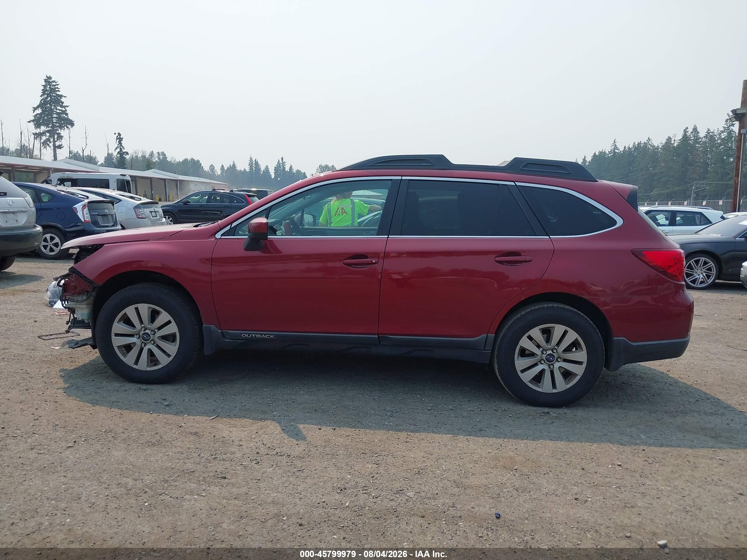 2015 Subaru Outback 2.5i Premium Red vin: 4S4BSACC6F3206814