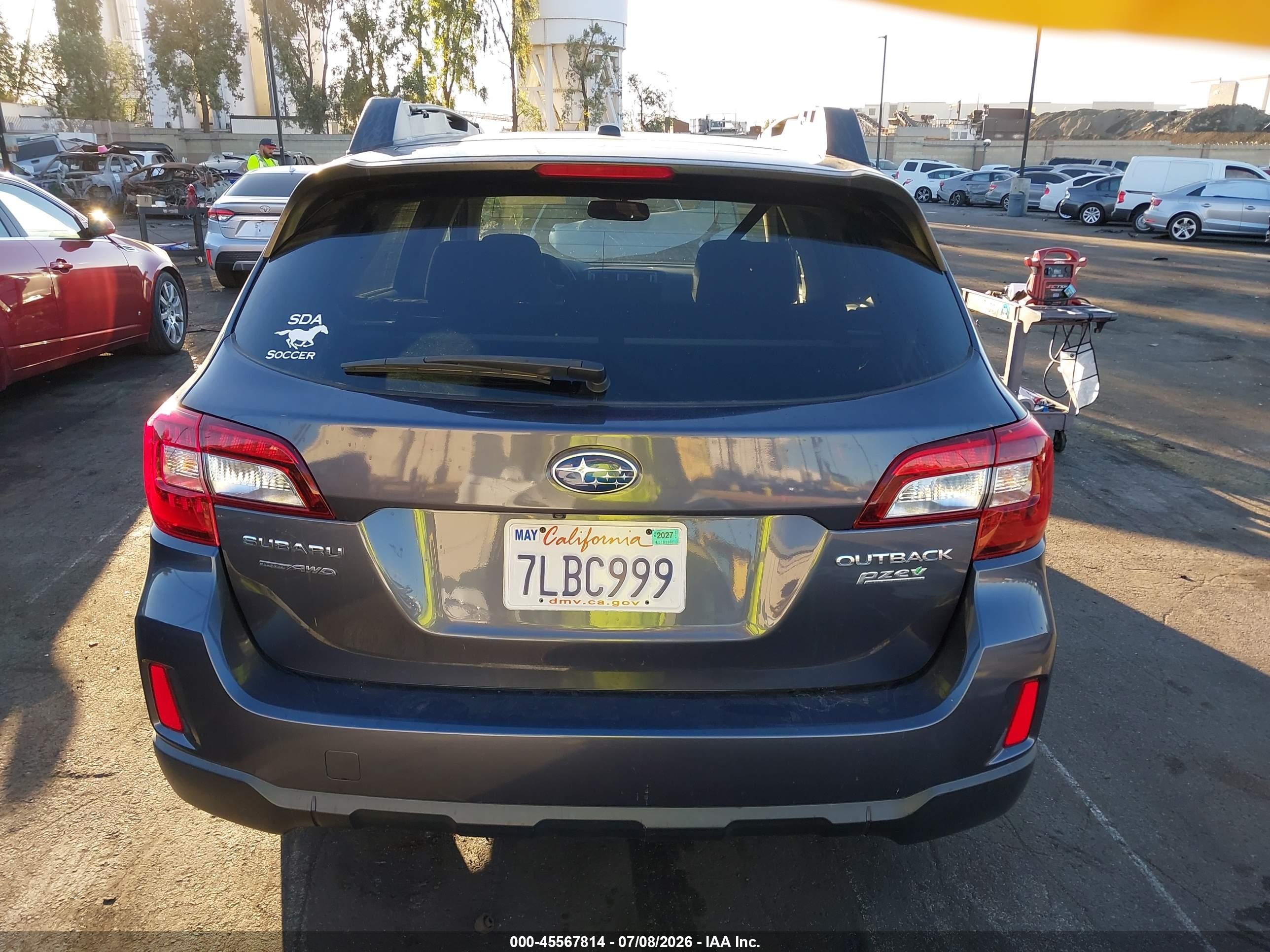 2015 Subaru Outback 2.5i Premium Blue vin: 4S4BSACC6F3318870