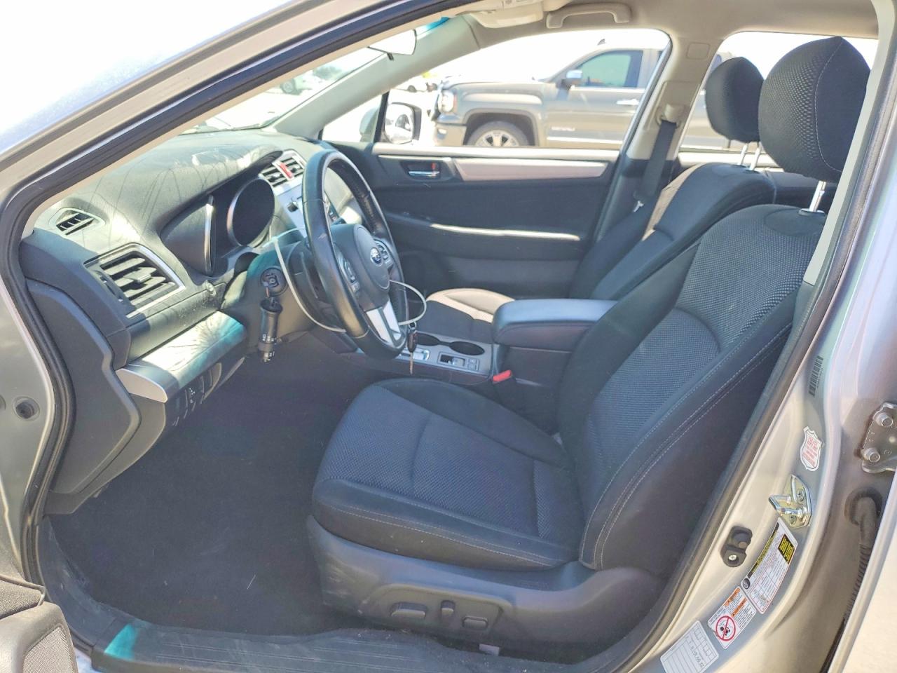 2015 Subaru Outback 2.5i Premium Silver vin: 4S4BSACC6F3345017