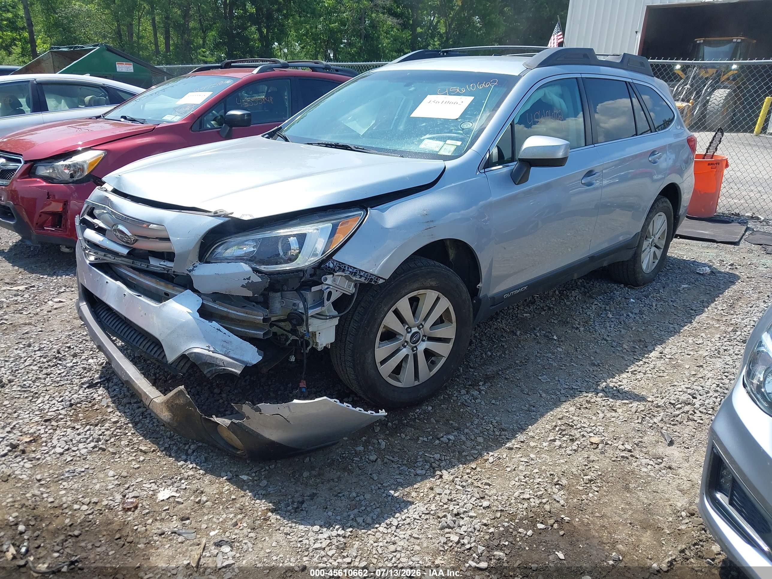 2015 Subaru Outback 2.5i Premium Silver vin: 4S4BSACC6F3357460