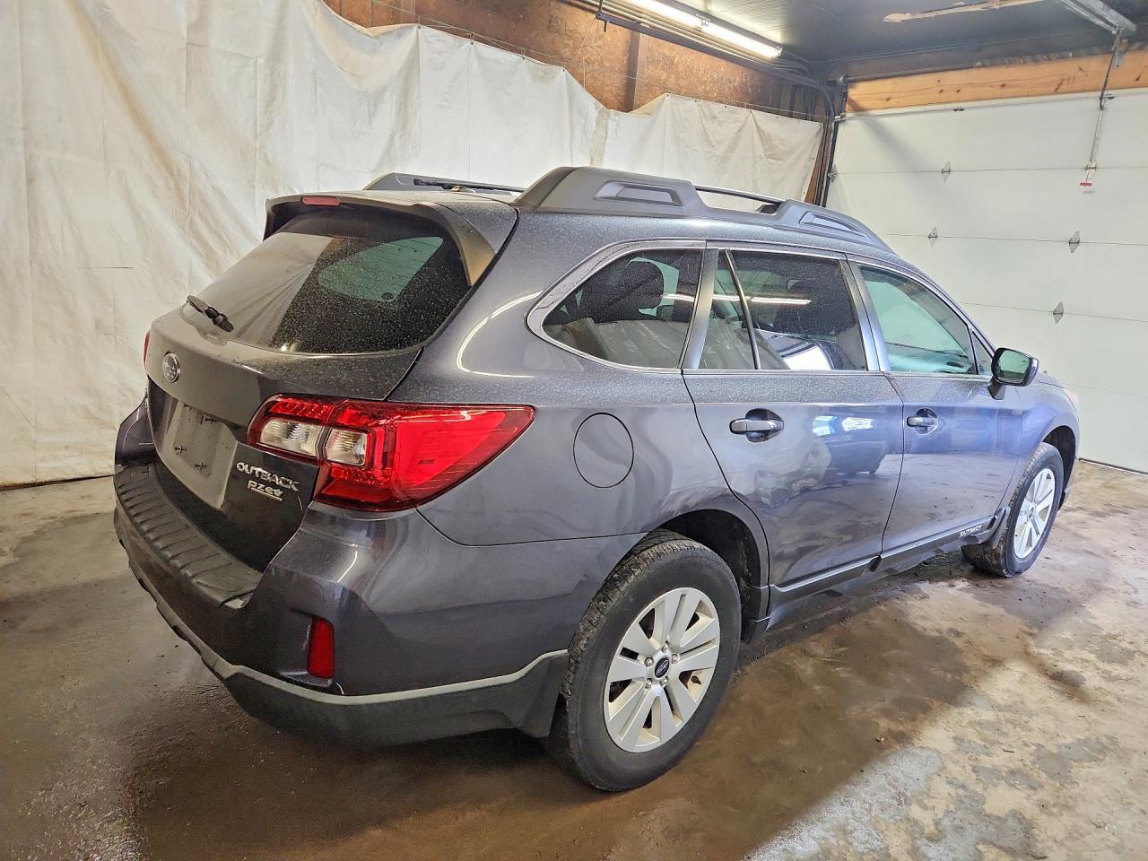 2015 Subaru Outback 2.5i Premium Gray vin: 4S4BSACC7F3206417