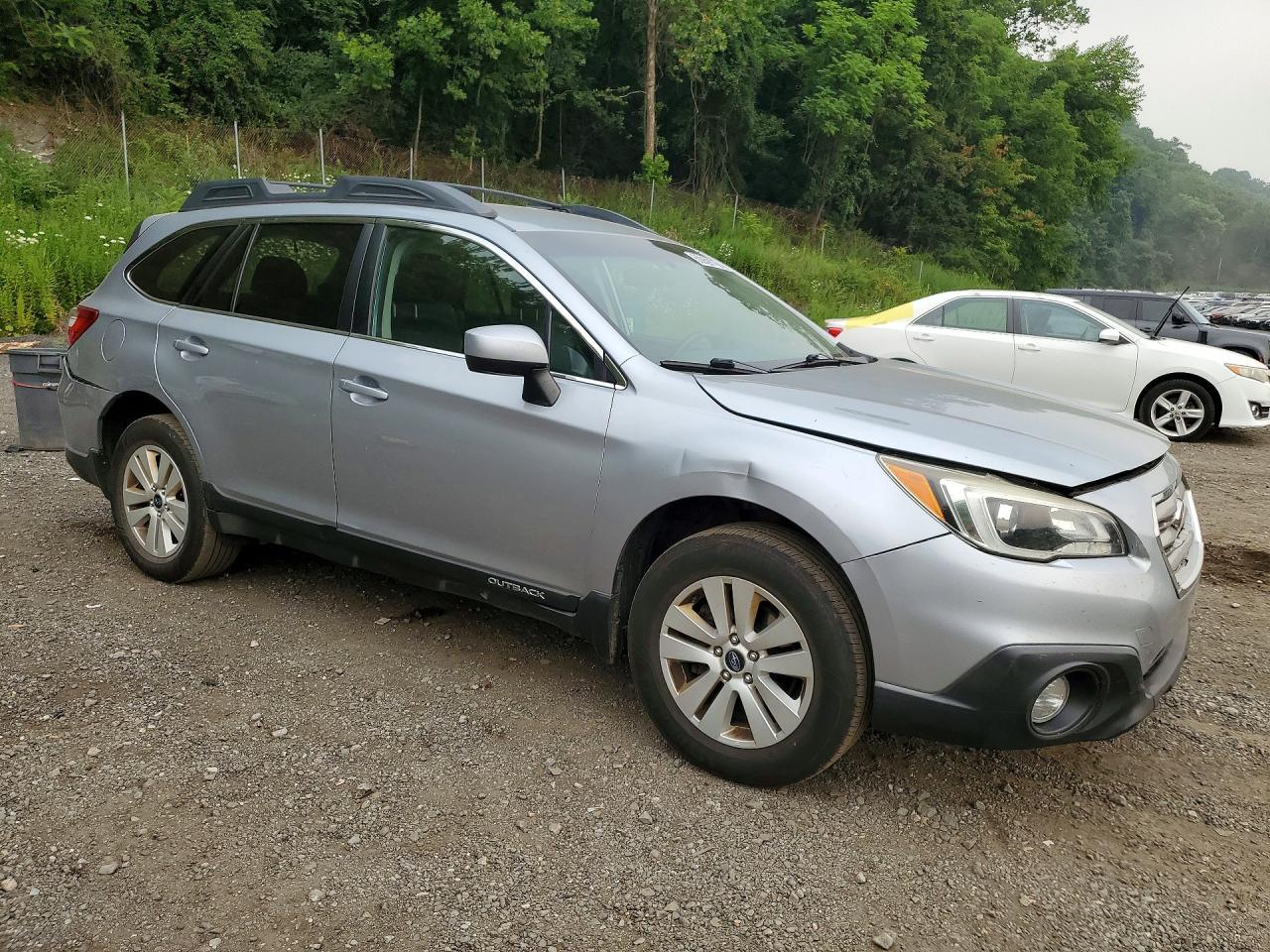 2015 Subaru Outback 2.5i Premium Silver vin: 4S4BSACC7F3211276