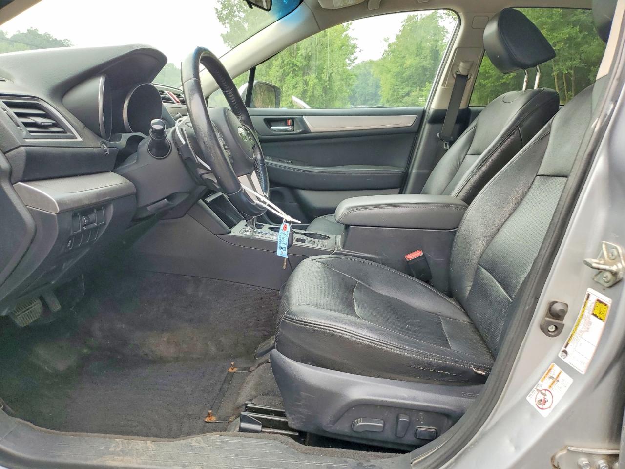 2015 Subaru Outback 2.5i Premium Silver vin: 4S4BSACC7F3211276