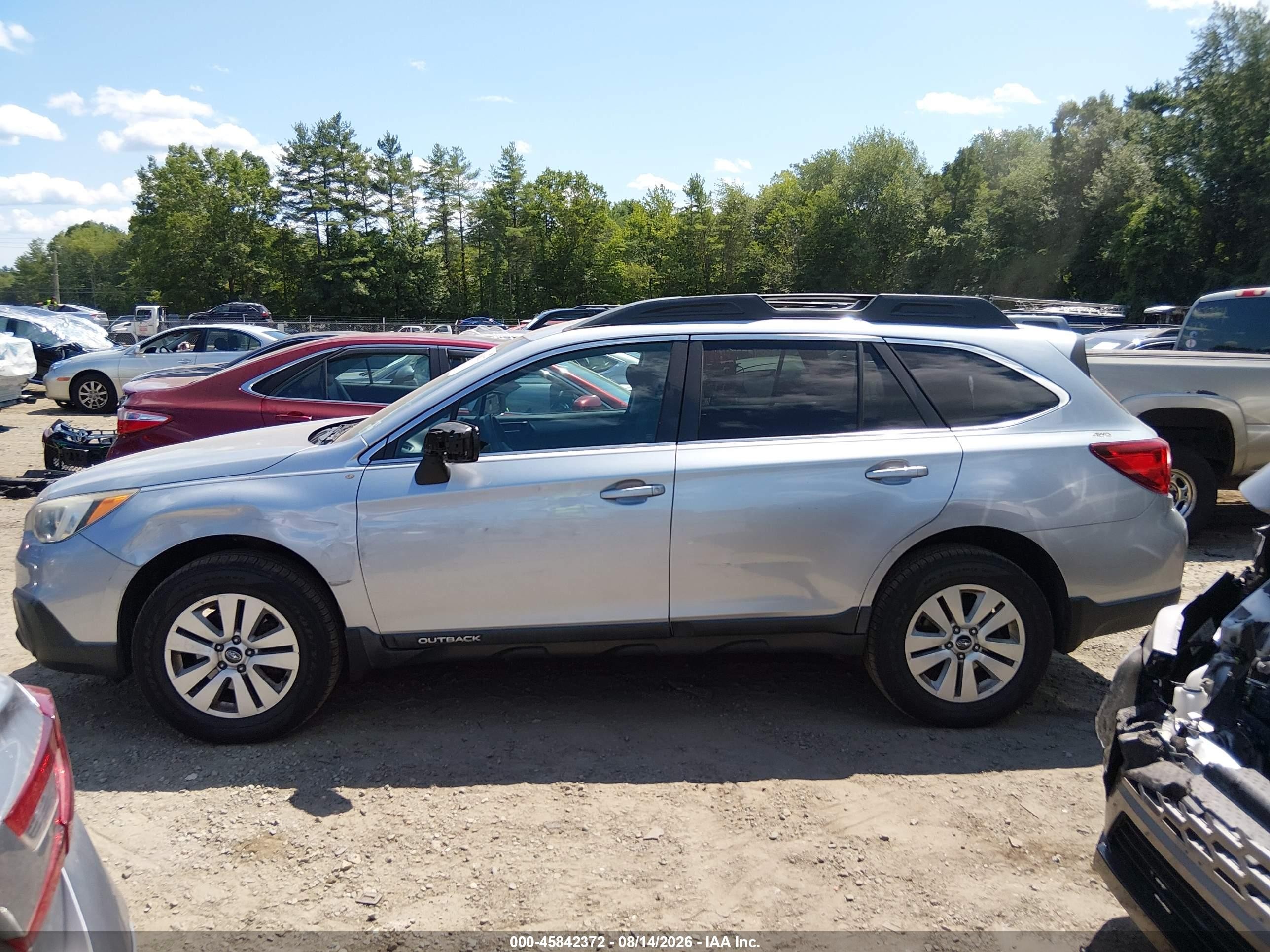 2015 Subaru Outback 2.5i Premium Silver vin: 4S4BSACC7F3234220