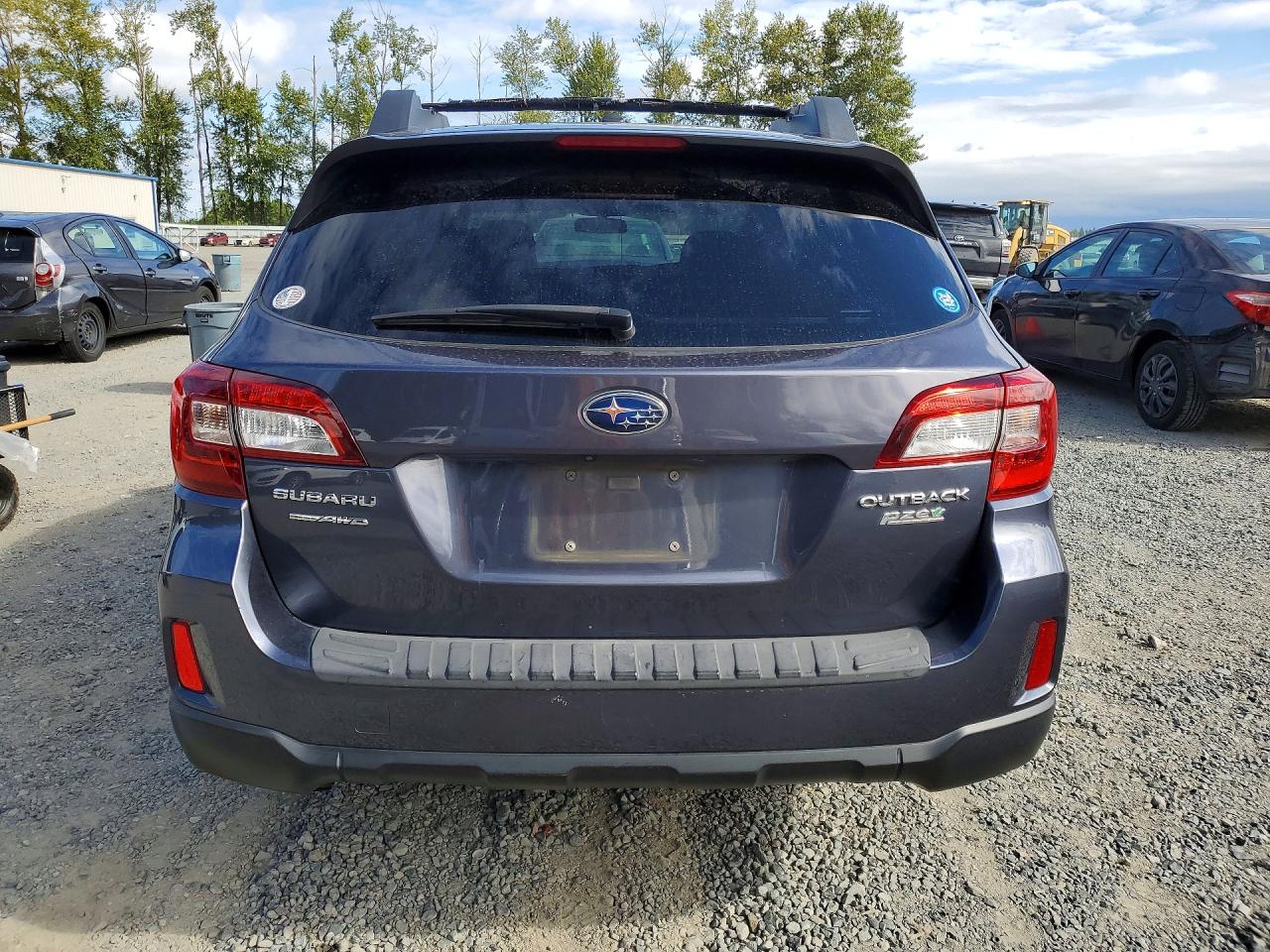 2015 Subaru Outback 2.5i Premium Blue vin: 4S4BSACC7F3293252