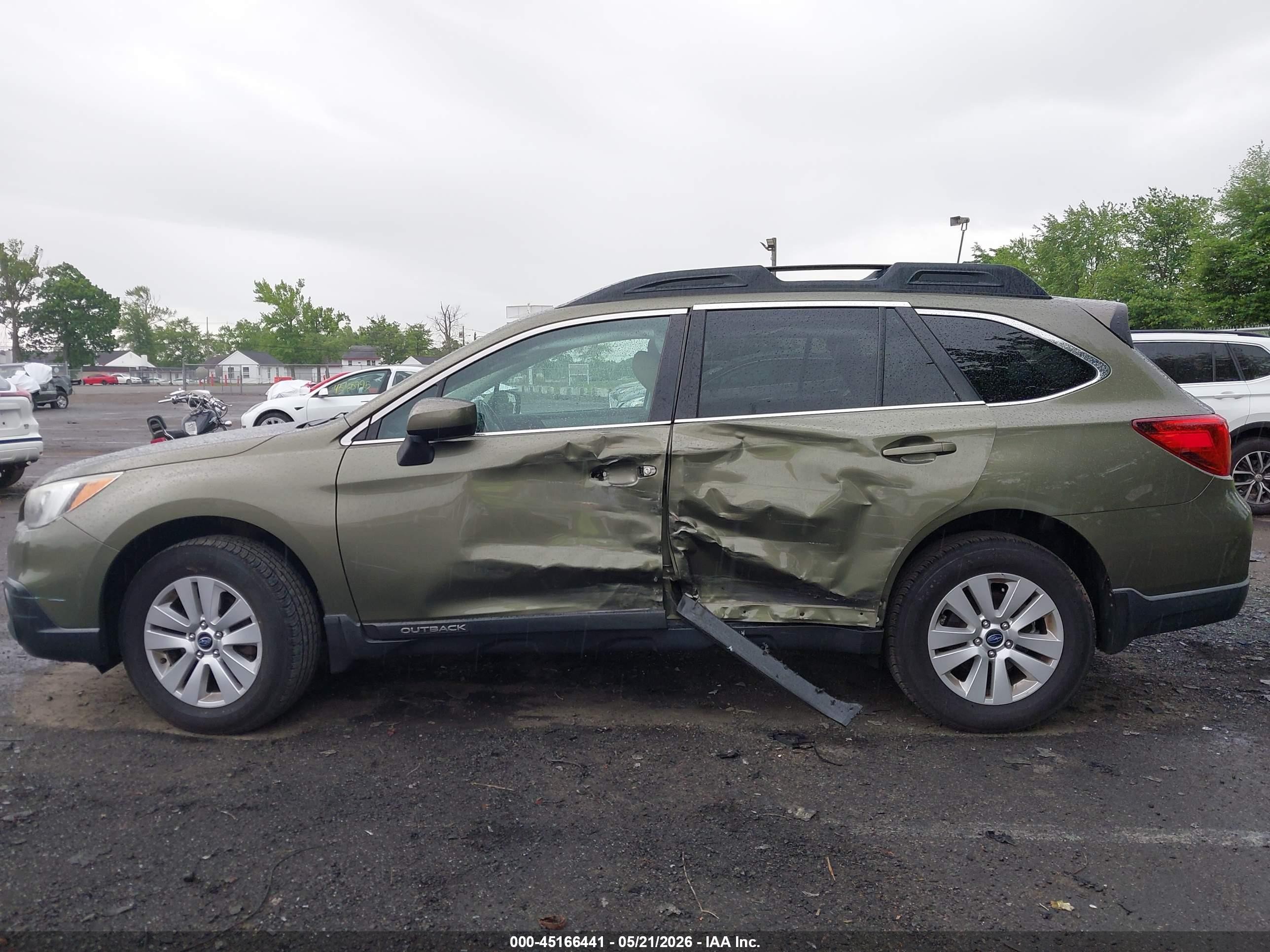 2015 Subaru Outback 2.5i Premium Green vin: 4S4BSACC7F3322412