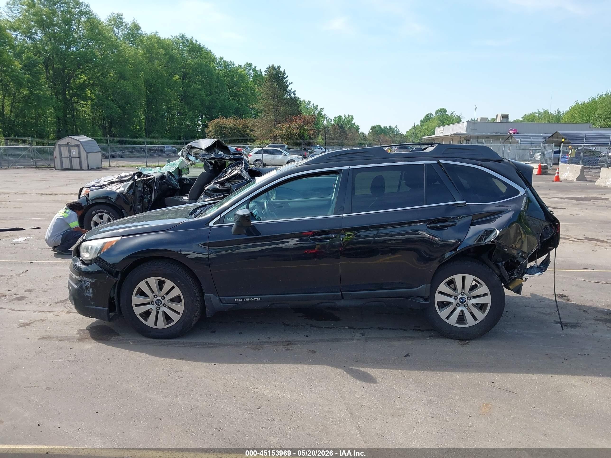 2015 Subaru Outback 2.5i Premium Black vin: 4S4BSACC8F3236719