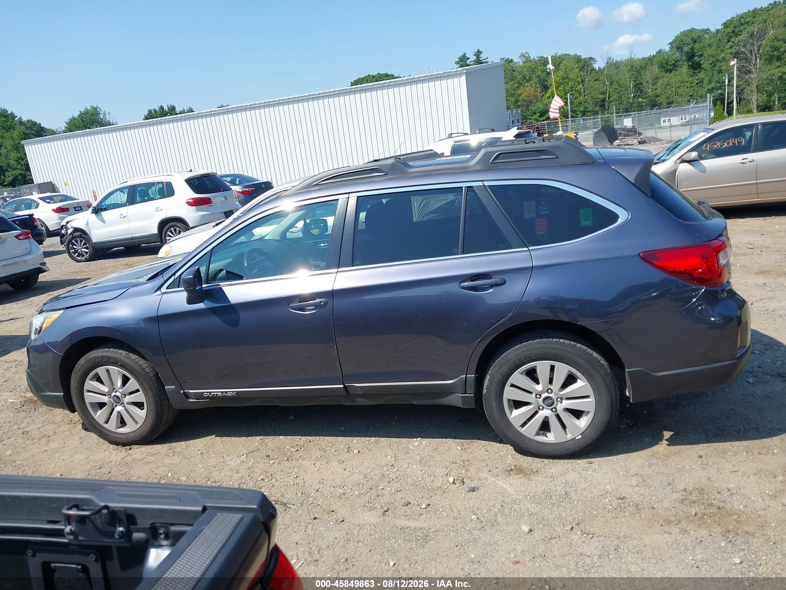 2015 Subaru Outback 2.5i Premium Gray vin: 4S4BSACC8F3263354