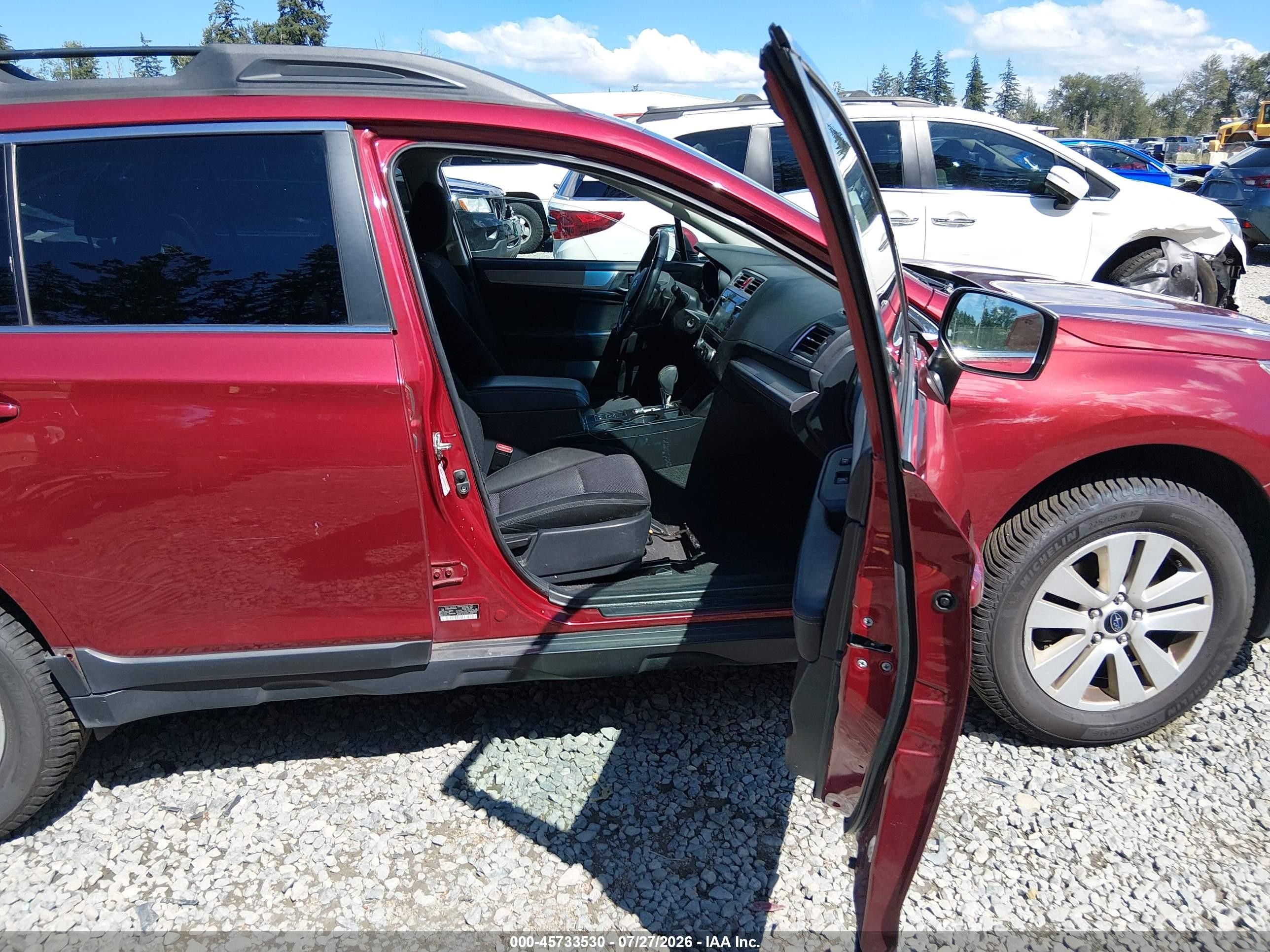 2015 Subaru Outback 2.5i Premium Red vin: 4S4BSACC8F3320295
