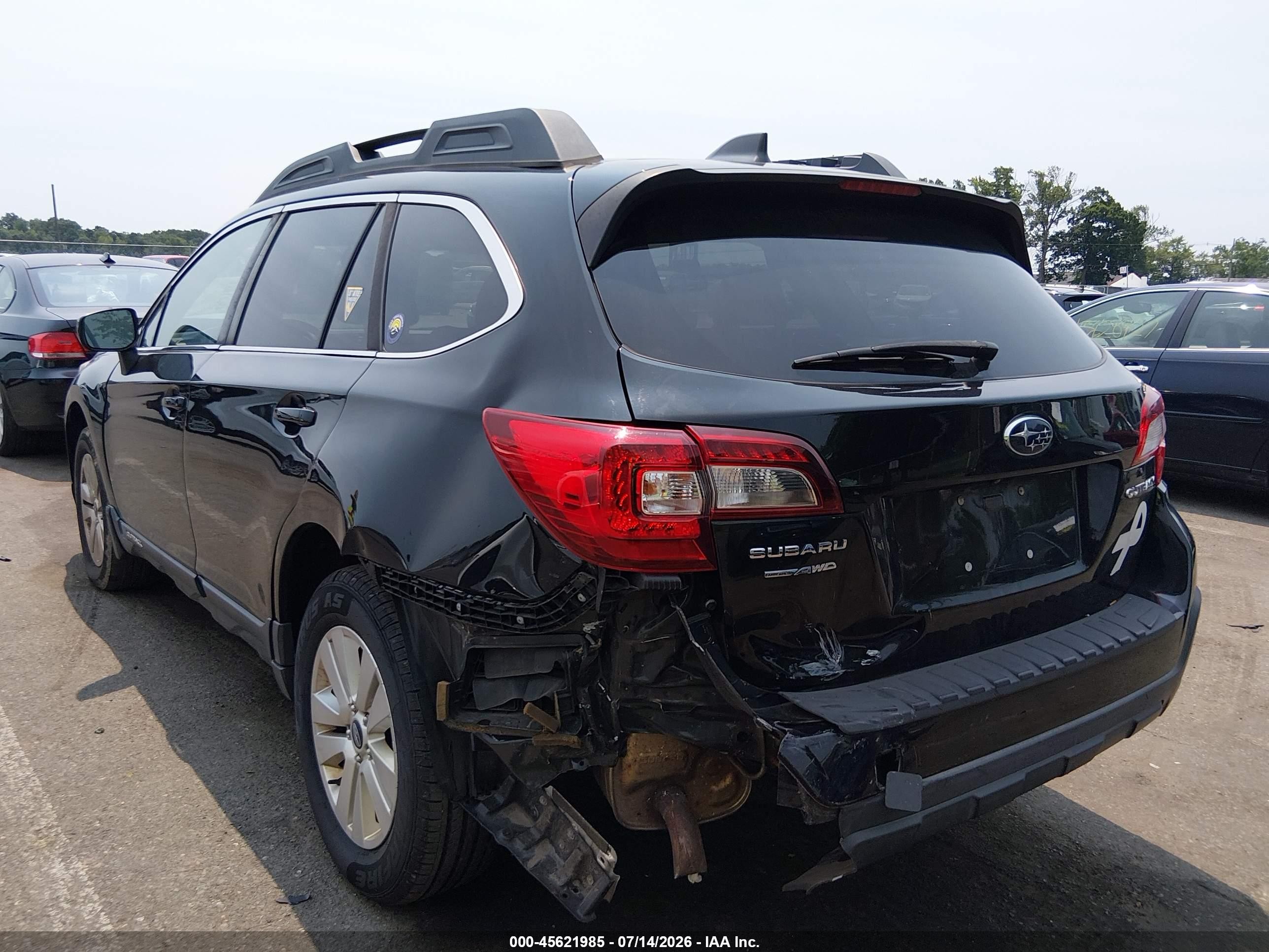 2018 Subaru Outback 2.5i Premium Black vin: 4S4BSACC8J3285427