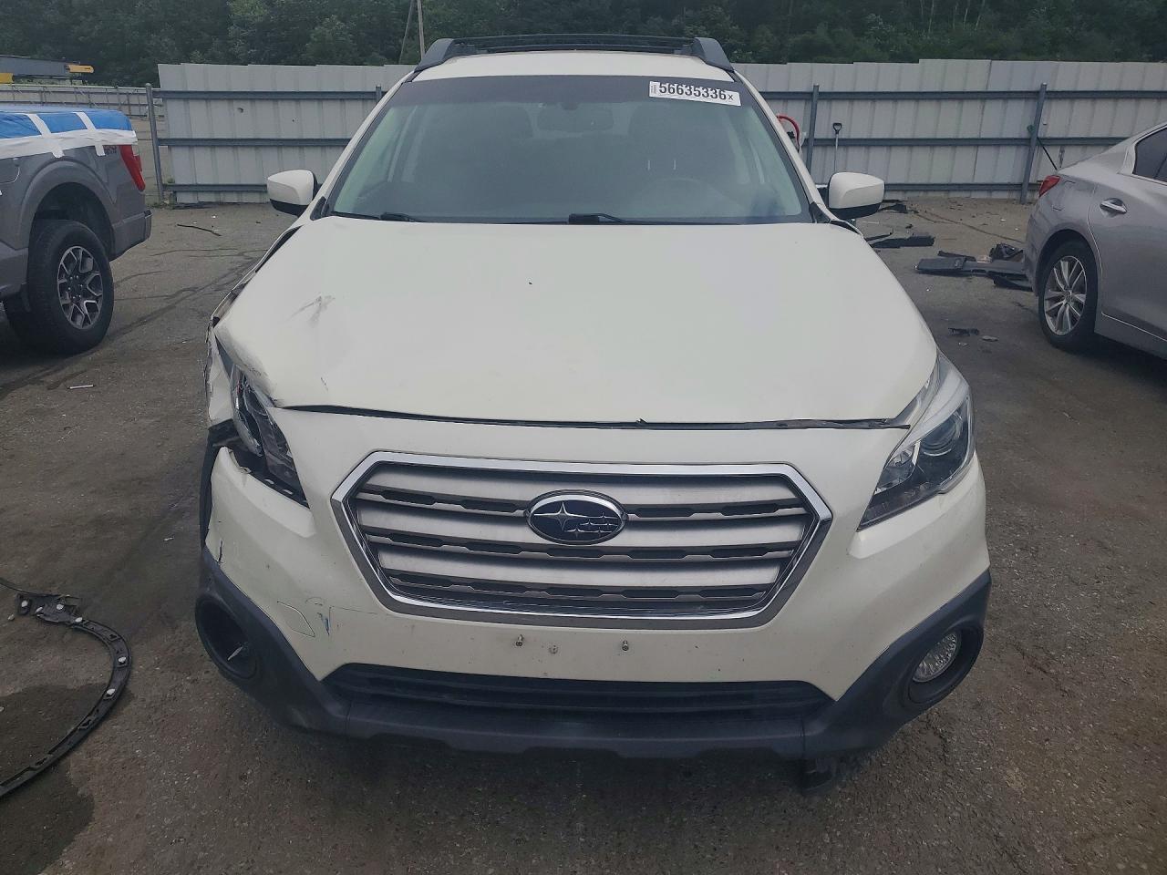 2015 Subaru Outback 2.5i Premium White vin: 4S4BSACC9F3213997