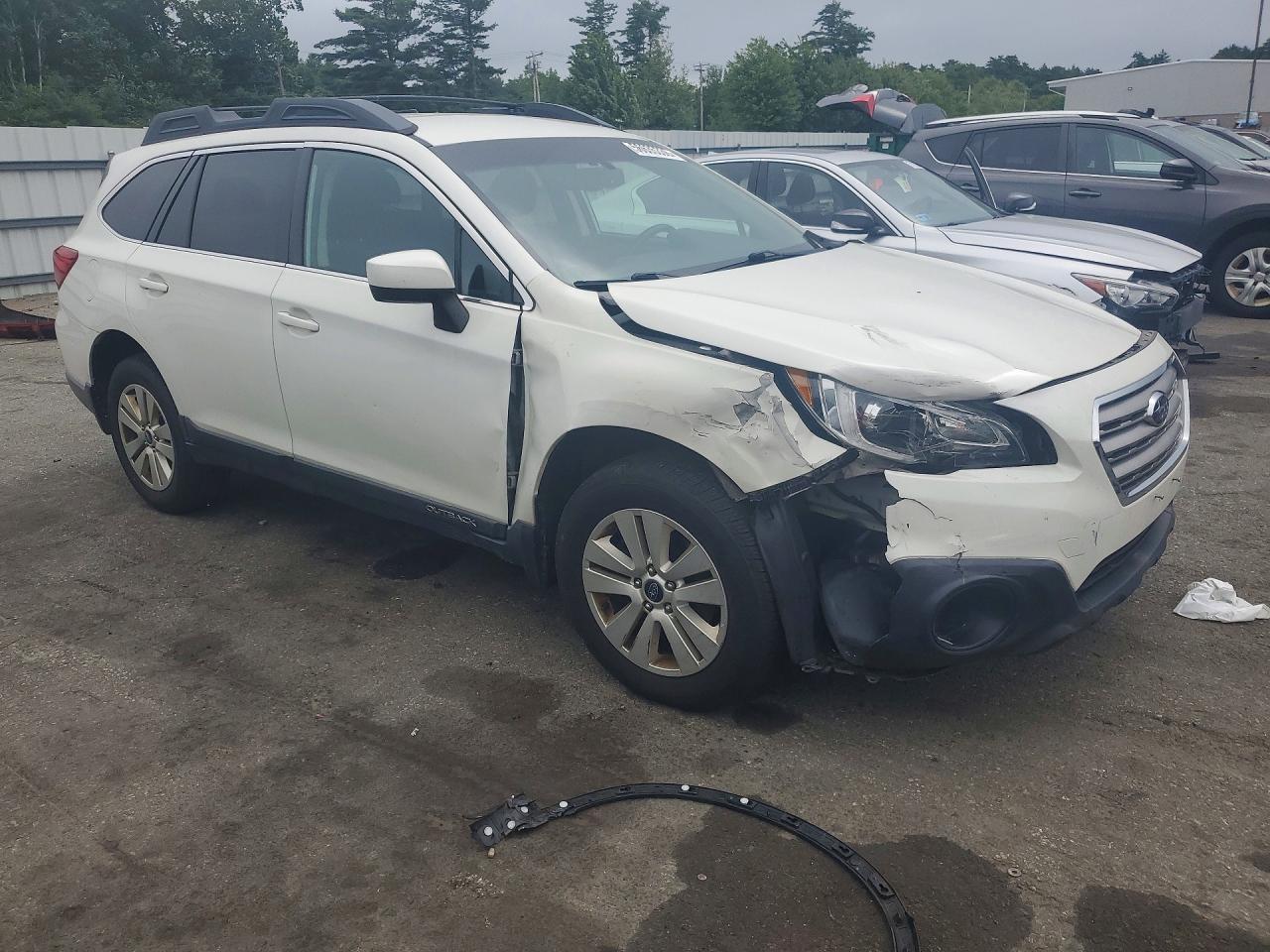 2015 Subaru Outback 2.5i Premium White vin: 4S4BSACC9F3213997