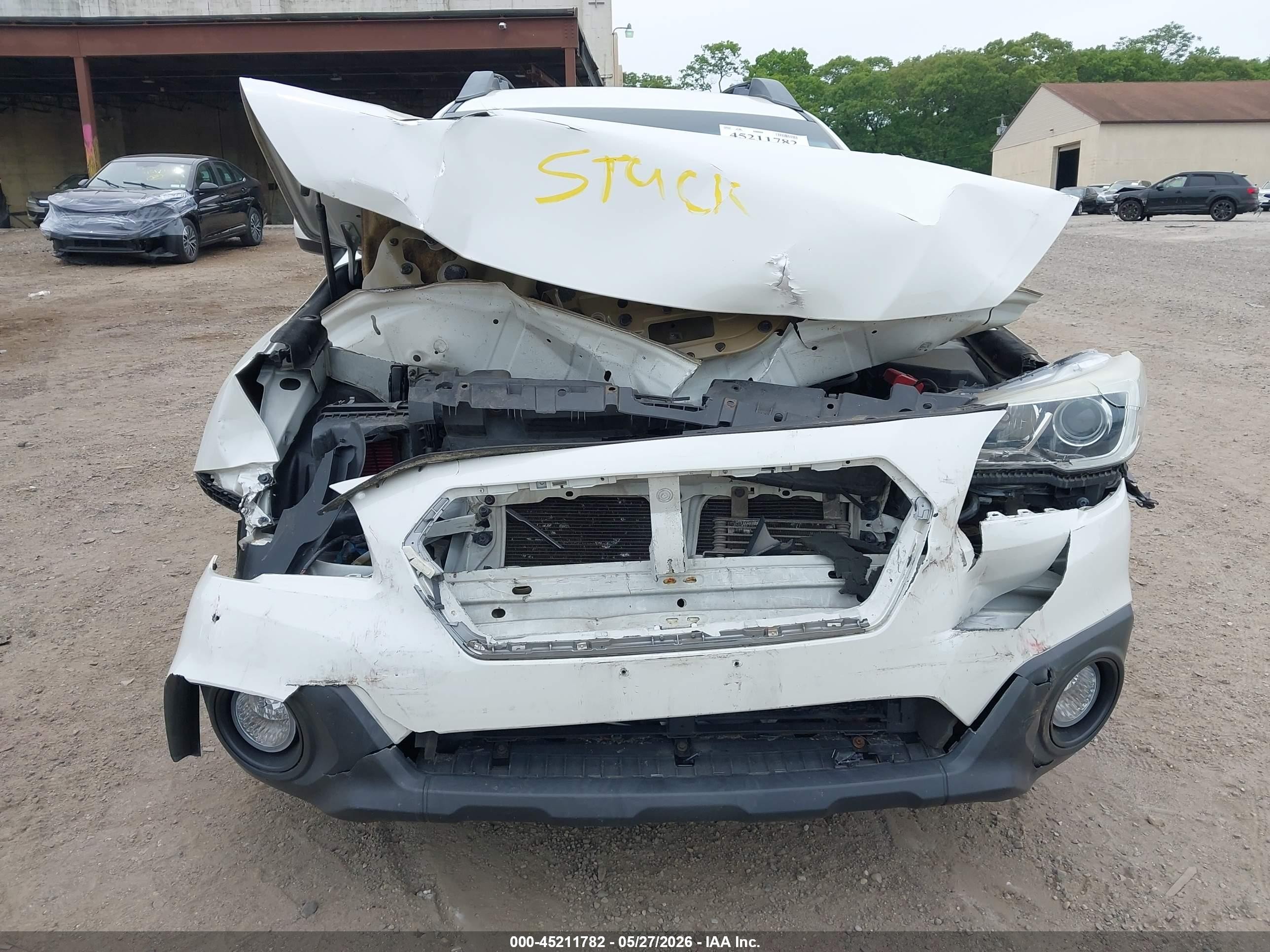 2015 Subaru Outback 2.5i Premium White vin: 4S4BSACC9F3230783