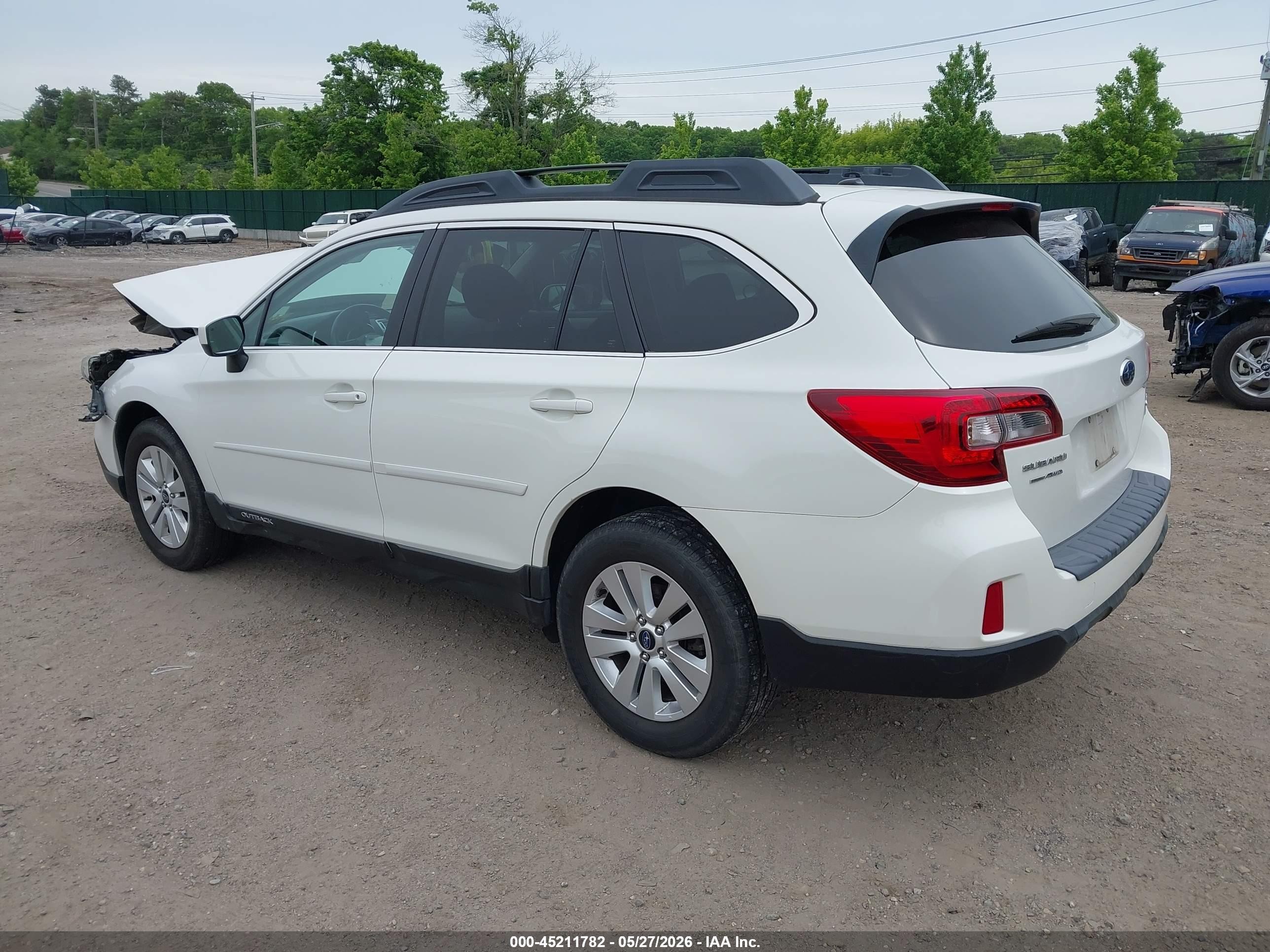 2015 Subaru Outback 2.5i Premium White vin: 4S4BSACC9F3230783