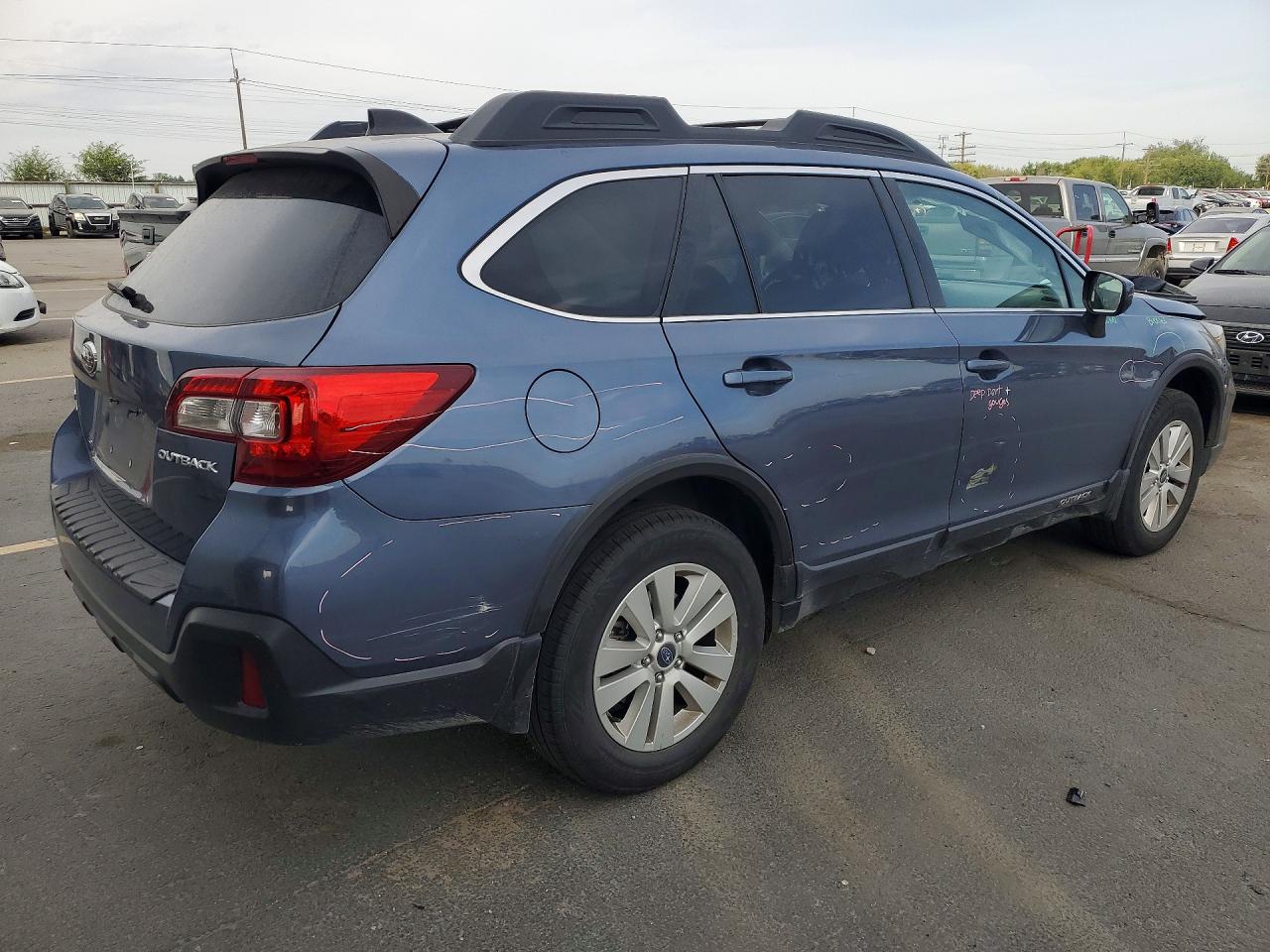 2018 Subaru Outback Blue vin: 4S4BSACC9J3263291
