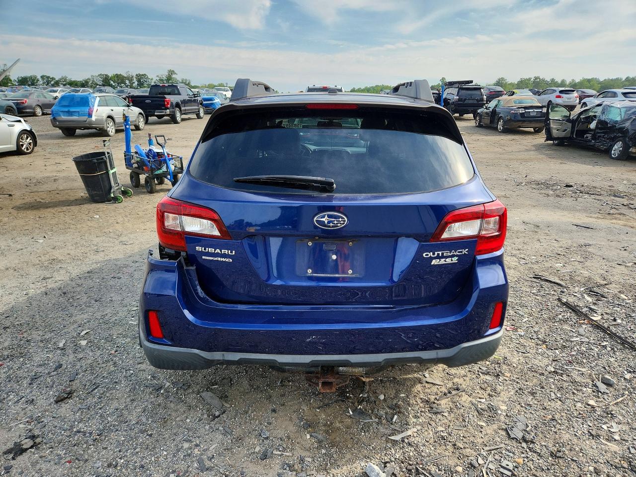 2015 Subaru Outback Blue vin: 4S4BSACCXF3201390