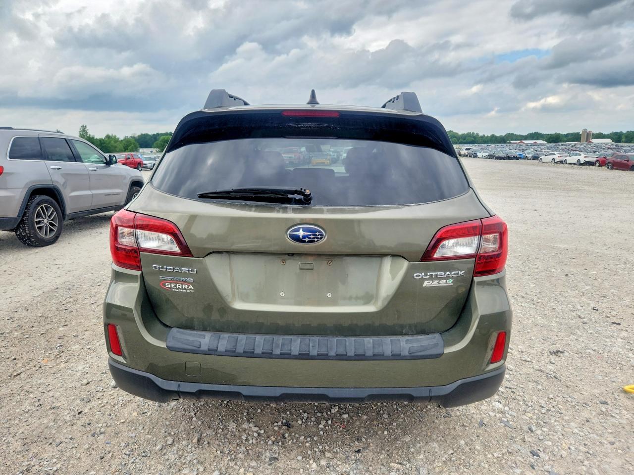2017 Subaru Outback 2.5i Premium Green vin: 4S4BSACCXH3340809