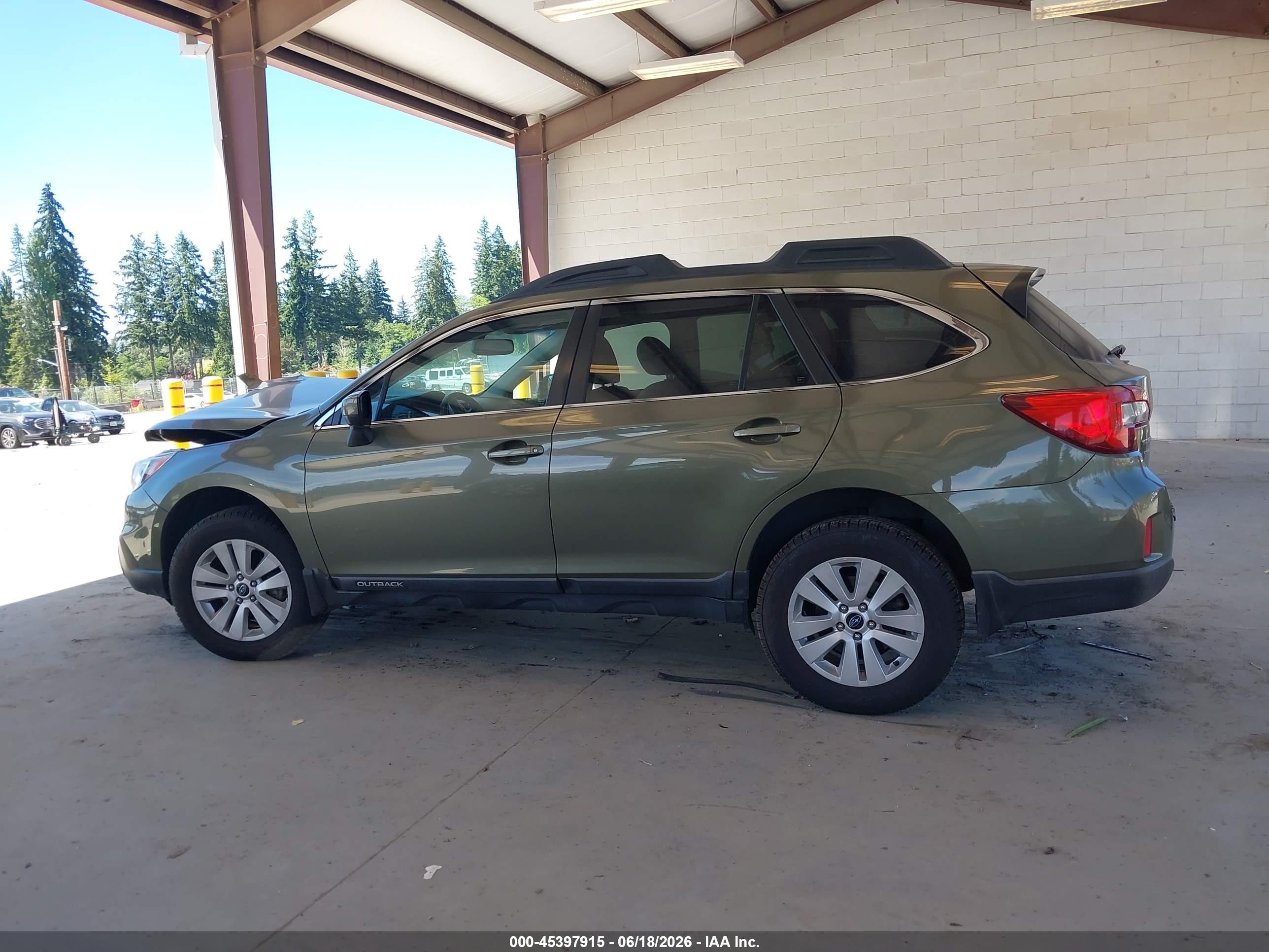 2015 Subaru Outback 2.5i Premium Green vin: 4S4BSADC1F3241307