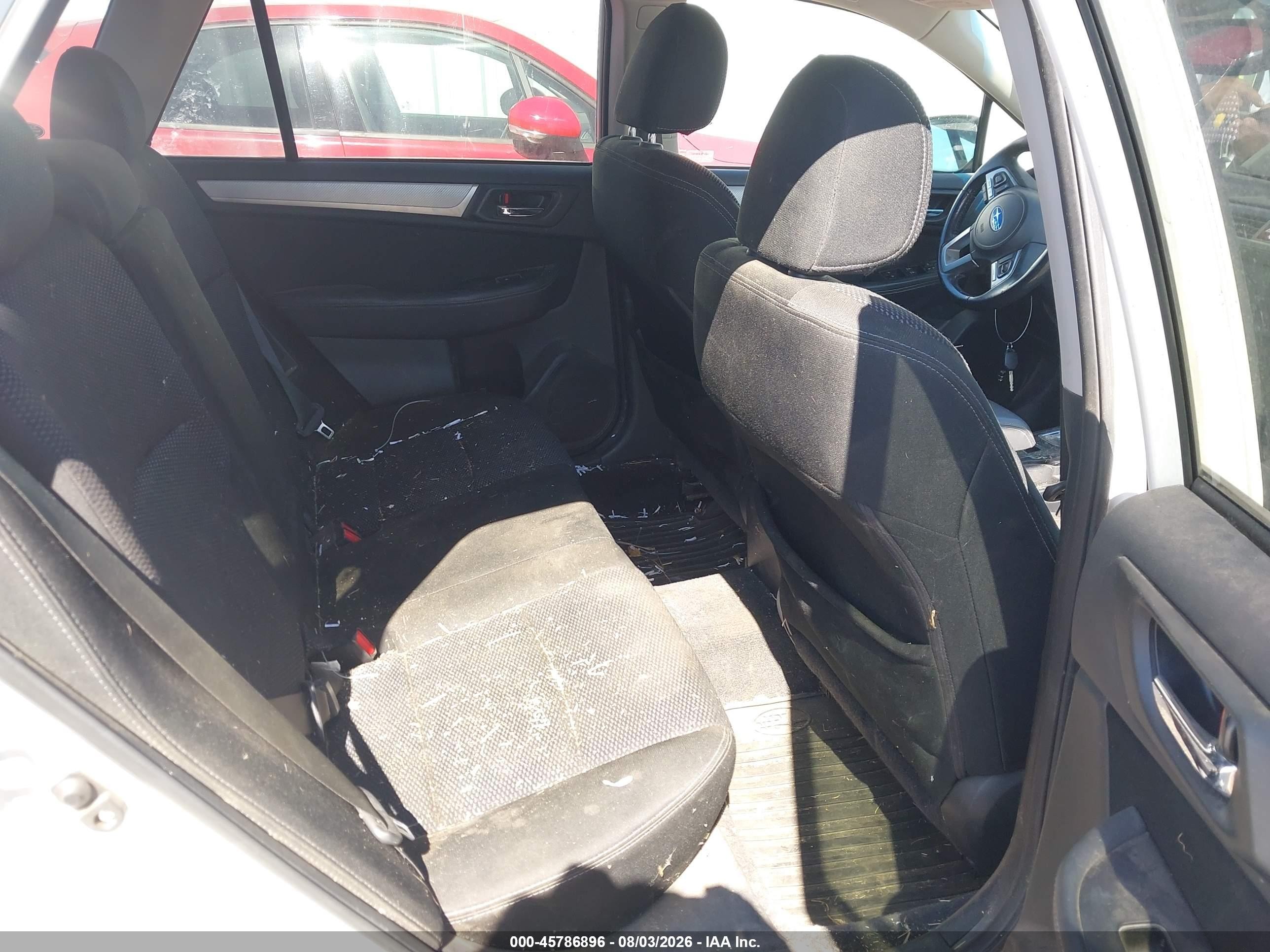 2015 Subaru Outback 2.5i Premium White vin: 4S4BSADC1F3262836