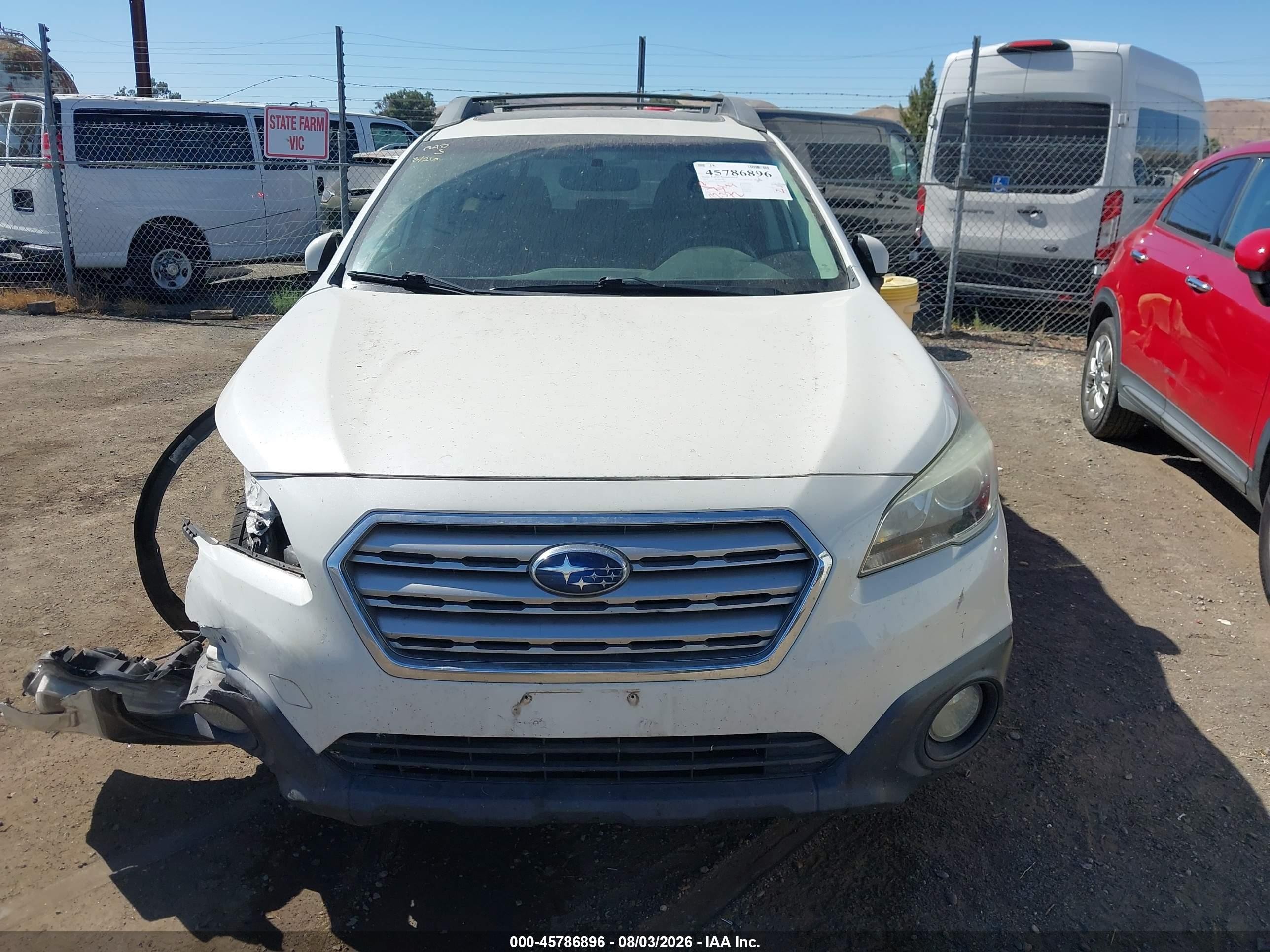 2015 Subaru Outback 2.5i Premium White vin: 4S4BSADC1F3262836