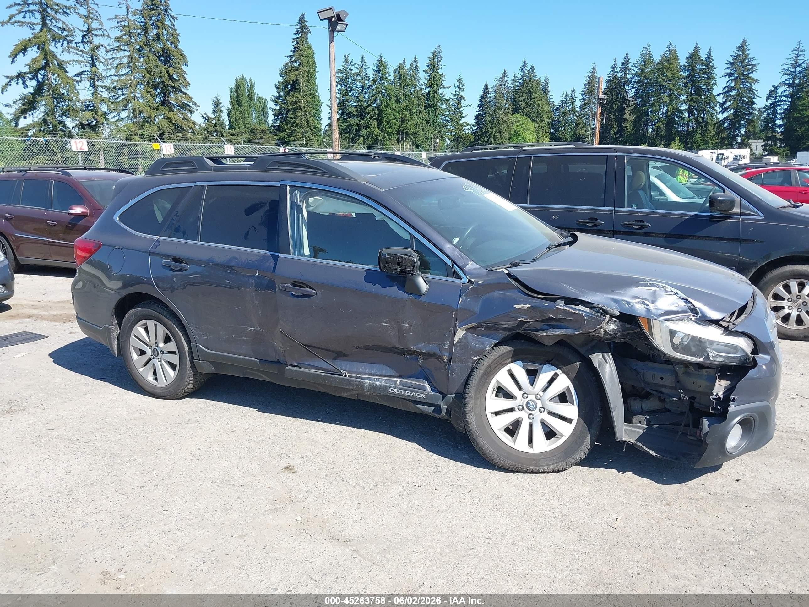 2015 Subaru Outback 2.5i Premium Gray vin: 4S4BSADC2F3222829
