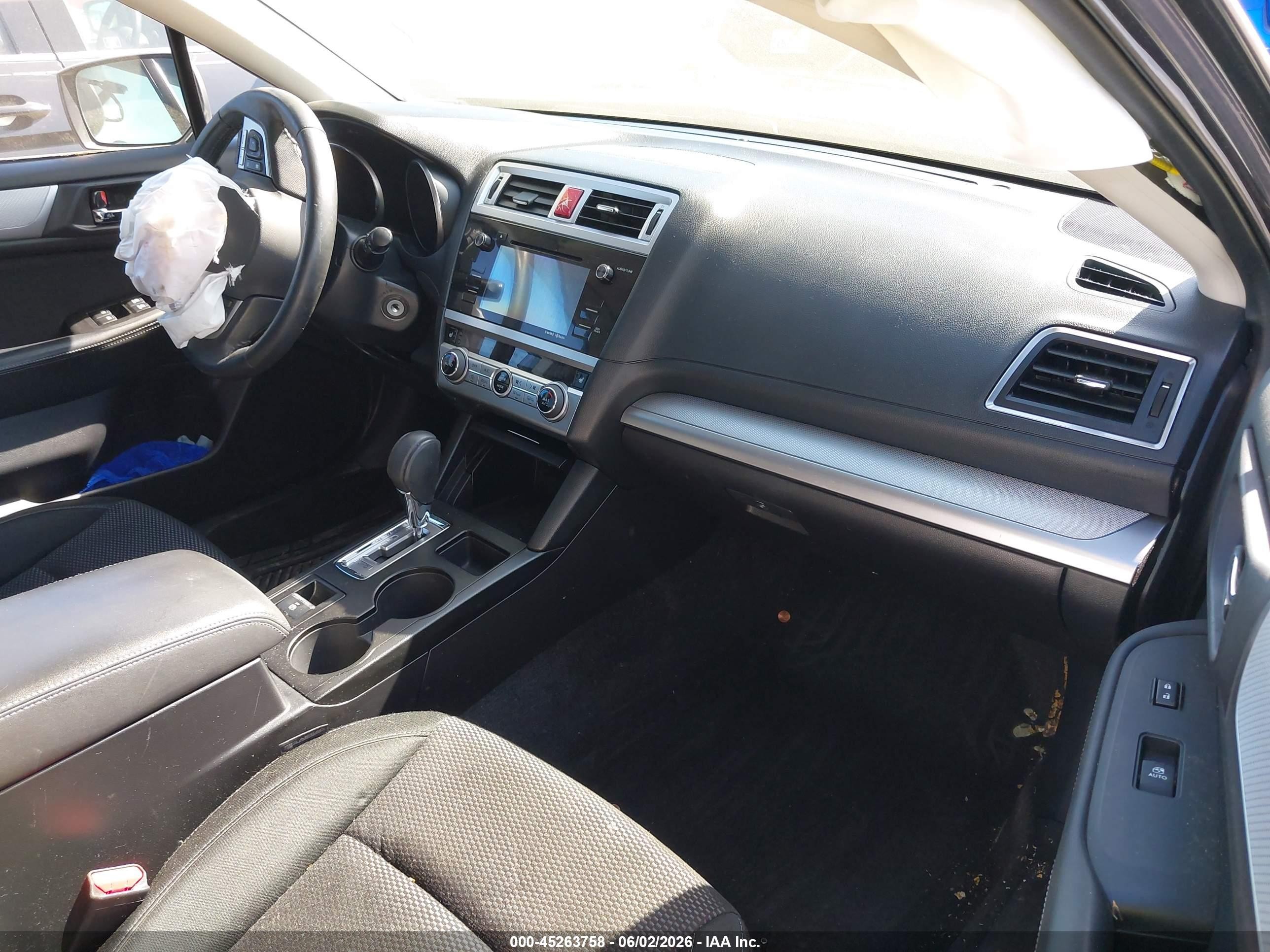 2015 Subaru Outback 2.5i Premium Gray vin: 4S4BSADC2F3222829