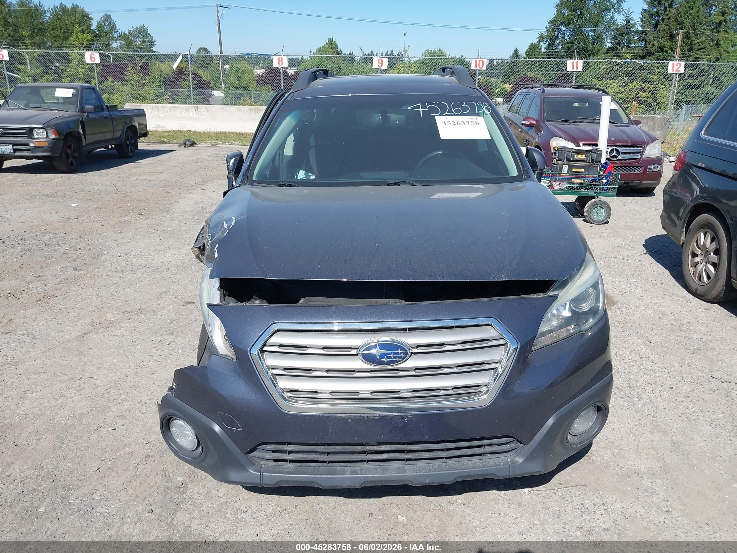 2015 Subaru Outback 2.5i Premium Gray vin: 4S4BSADC2F3222829