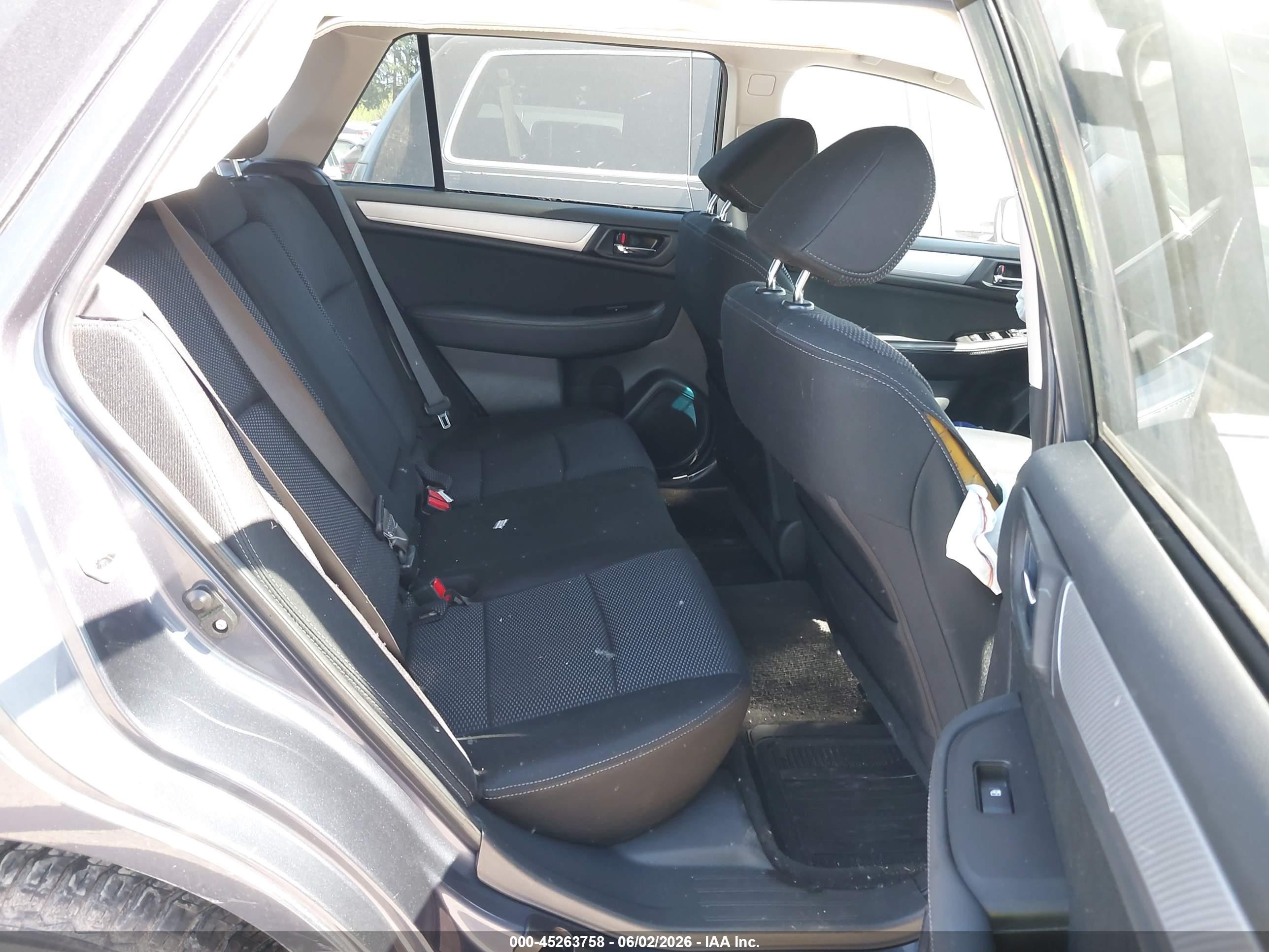 2015 Subaru Outback 2.5i Premium Gray vin: 4S4BSADC2F3222829