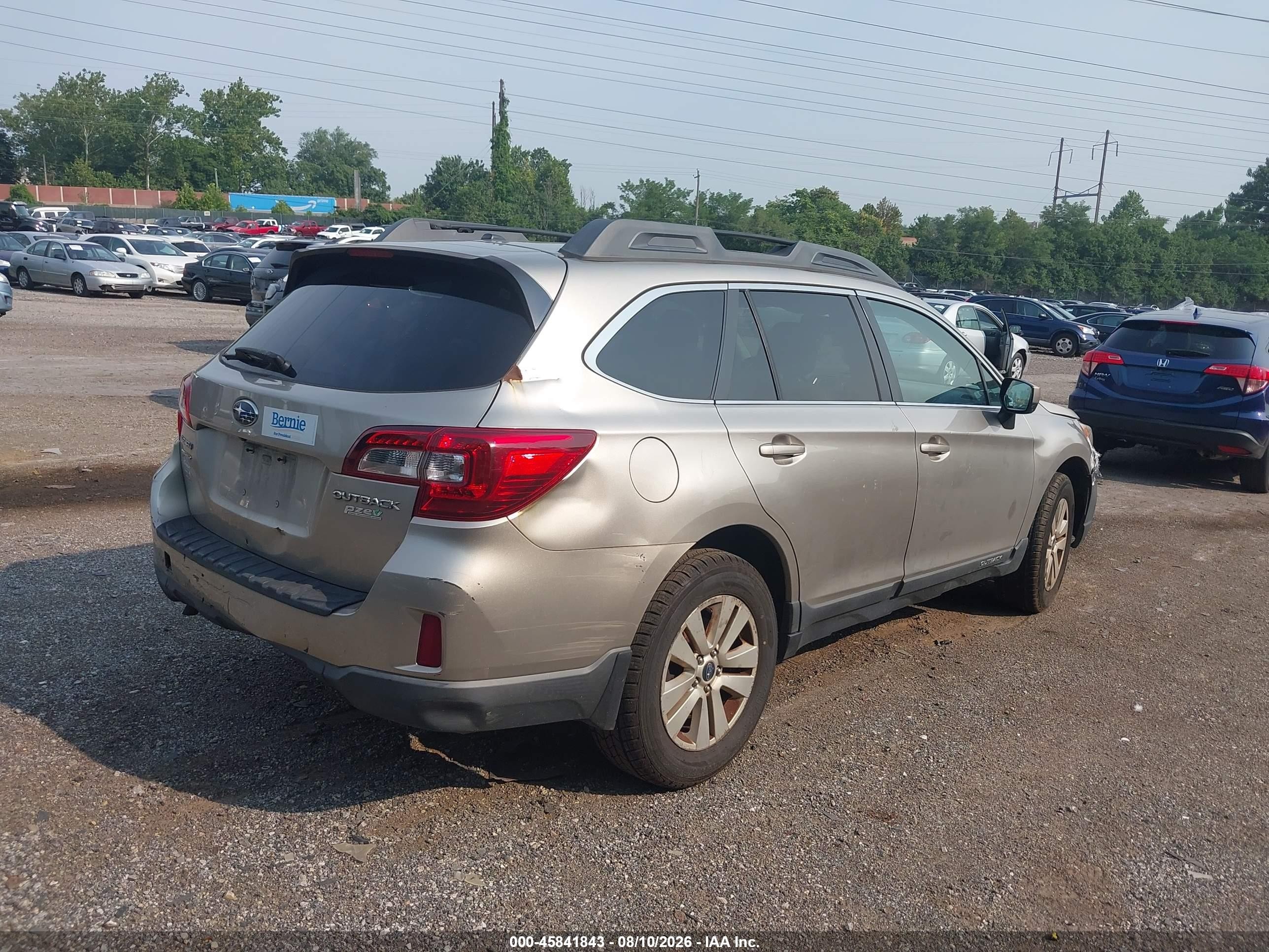 2015 Subaru Outback 2.5i Premium Gold vin: 4S4BSADC2F3242644