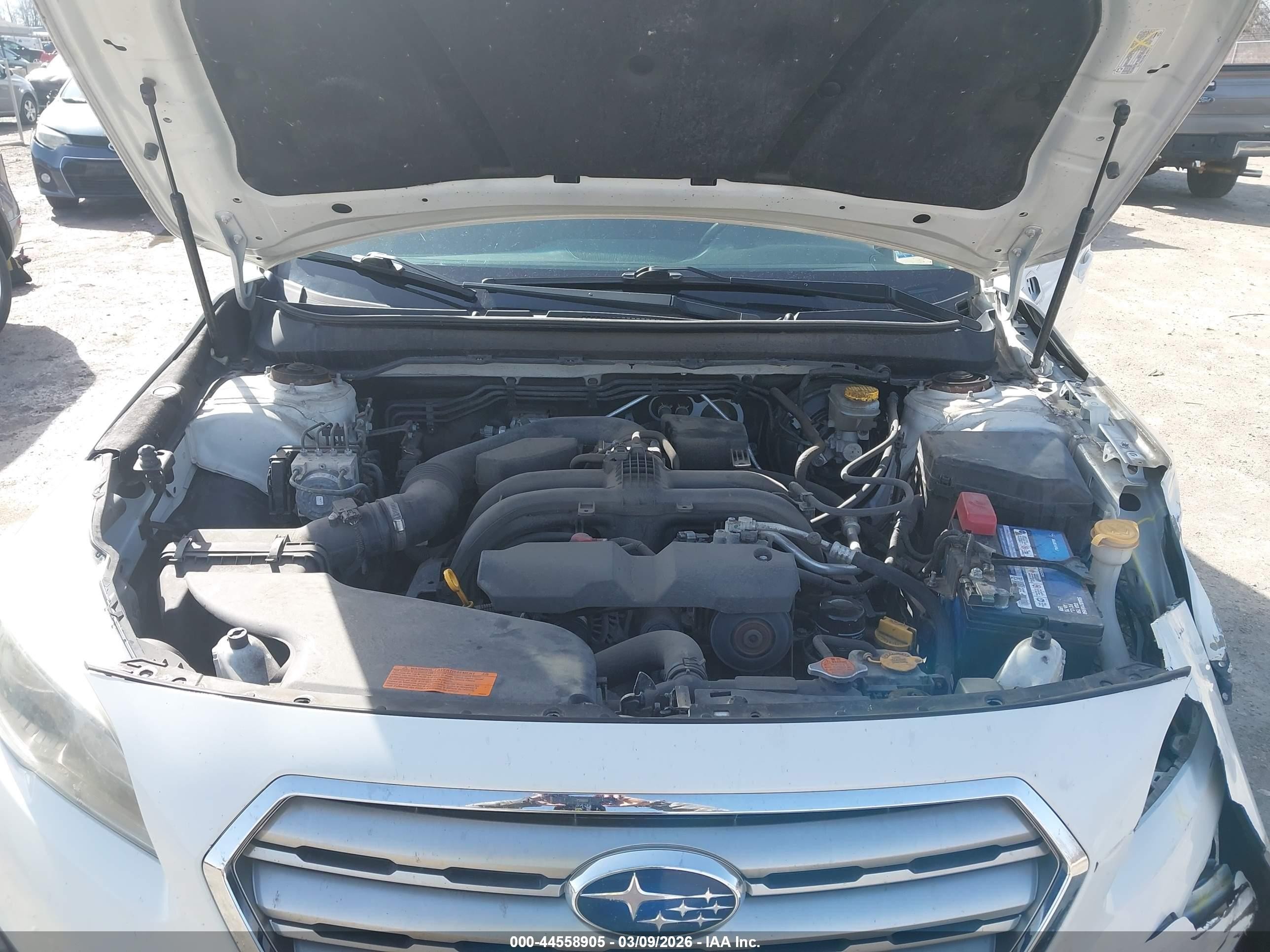 2015 Subaru Outback 2.5i Premium White vin: 4S4BSADC2F3343800