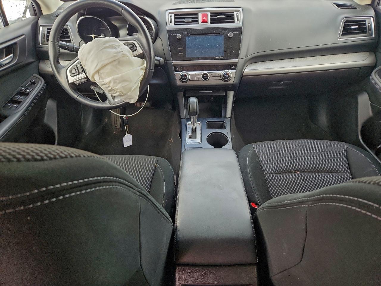2017 Subaru Outback 2.5i Premium Red vin: 4S4BSADC2H3345310