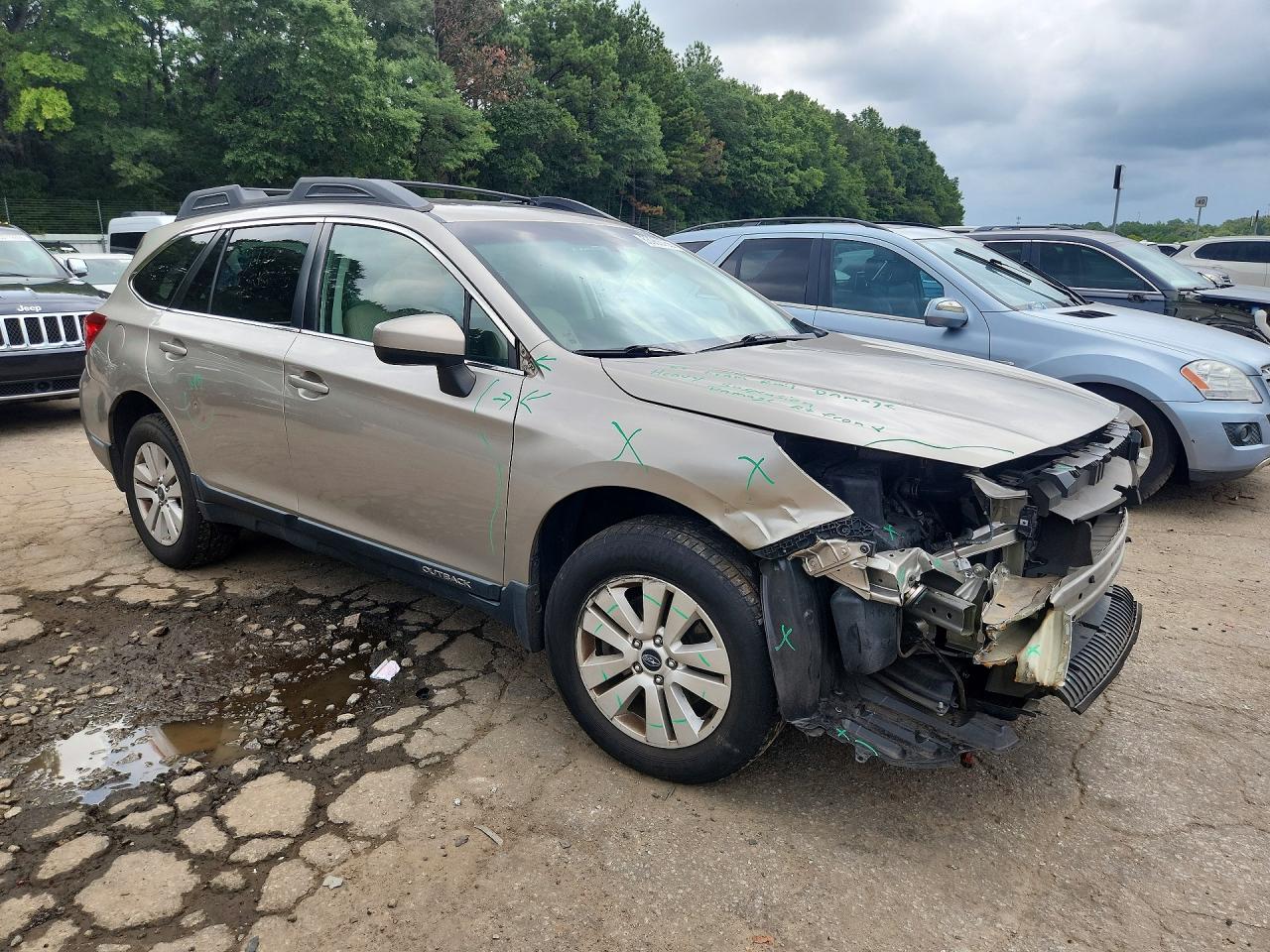 2018 Subaru Outback 2.5i Premium Gold vin: 4S4BSADC2J3203366