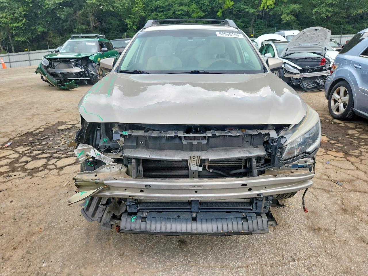 2018 Subaru Outback 2.5i Premium Gold vin: 4S4BSADC2J3203366
