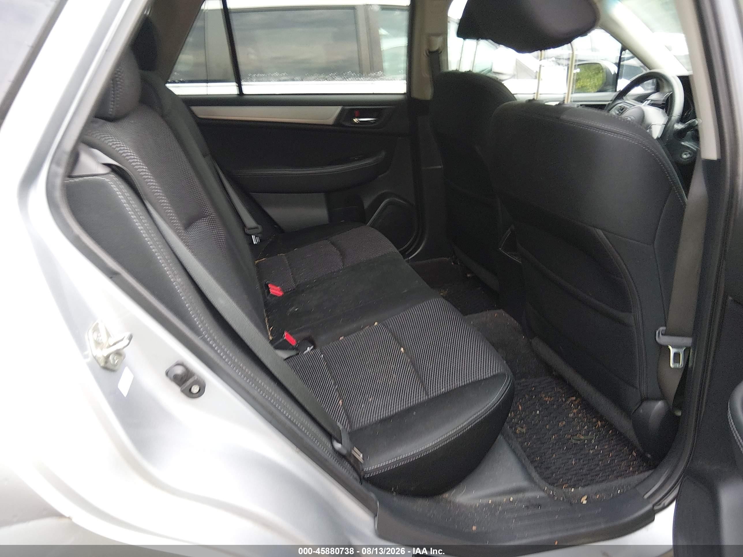 2015 Subaru Outback 2.5i Premium Серебряный vin: 4S4BSADC3F3212004